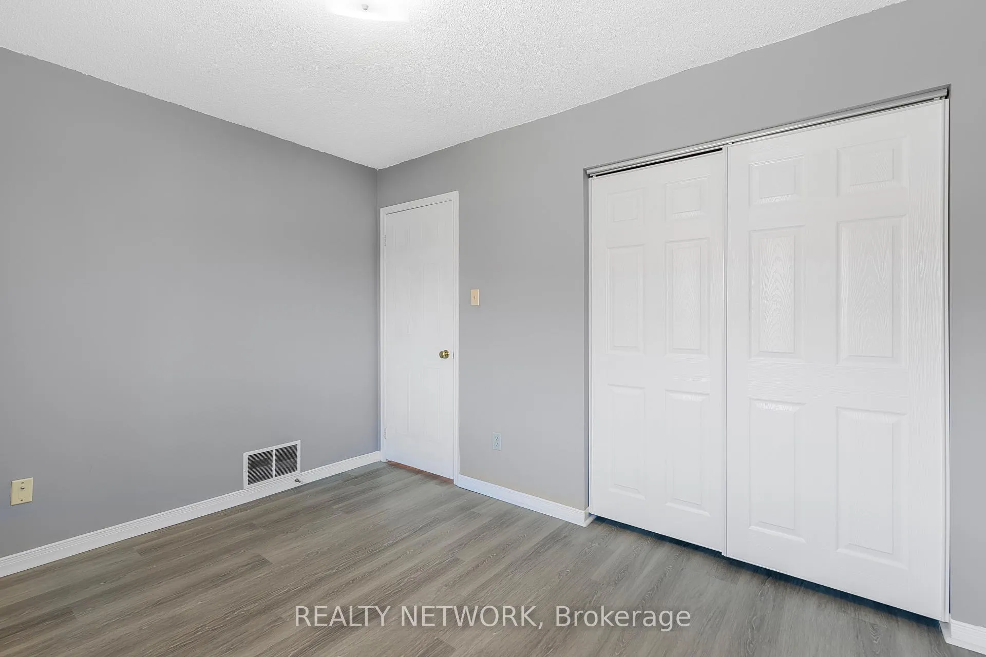 Photo 14 of Unit 54, 122 Bunting Road, St. Catharines, E. Chester — HOMEH