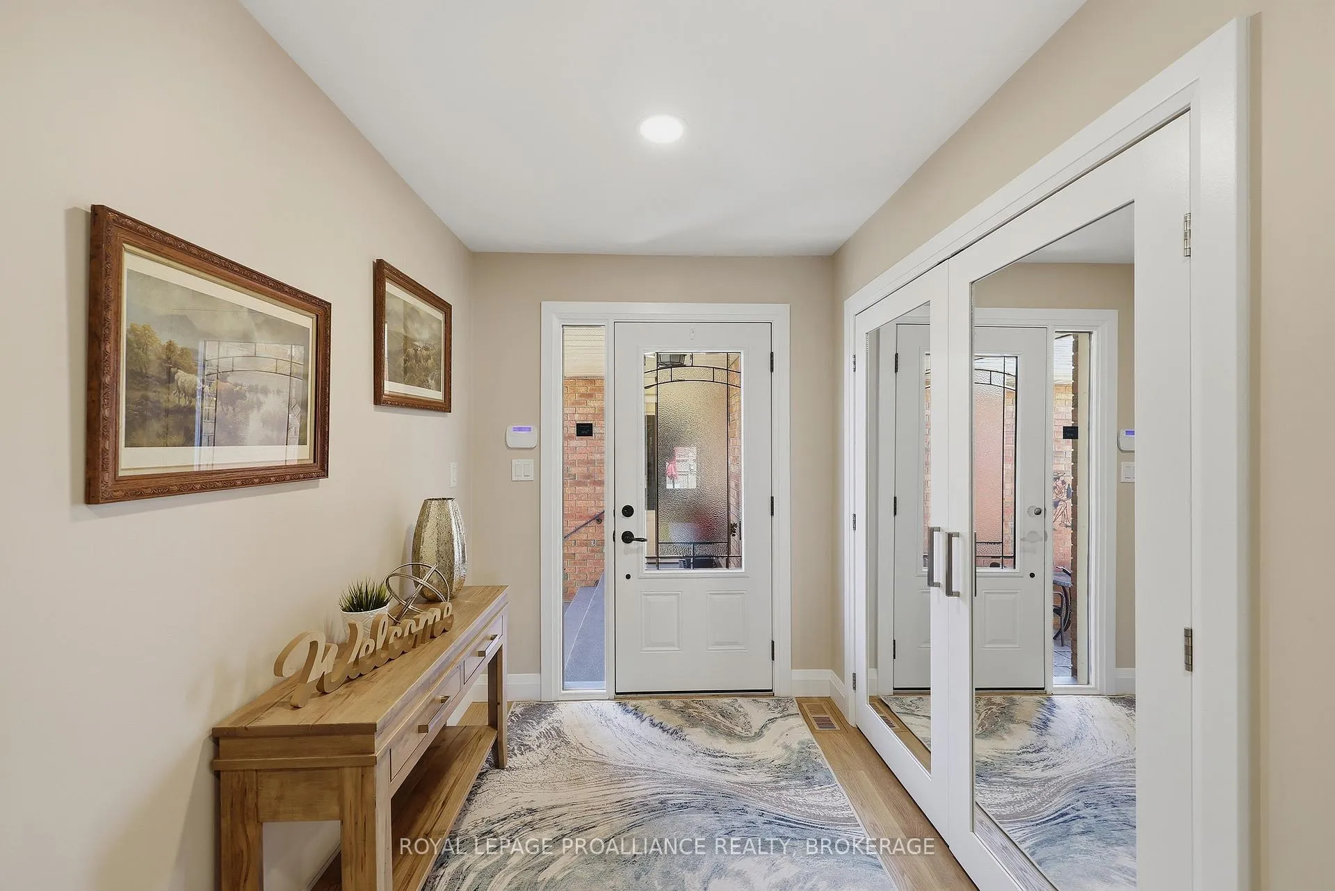 Photo 4 of 1423 Cottsmere Court, Kingston, City North of 401 — HOMEH