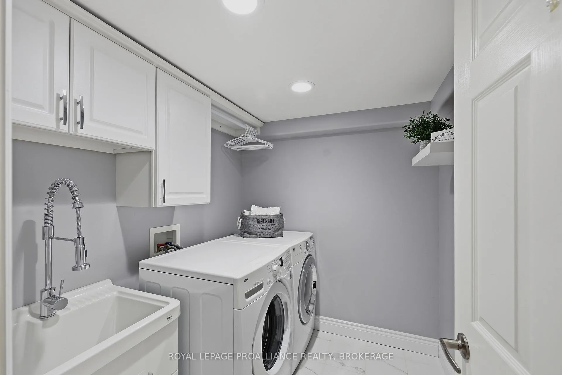 Photo 30 of 1423 Cottsmere Court, Kingston, City North of 401 — HOMEH