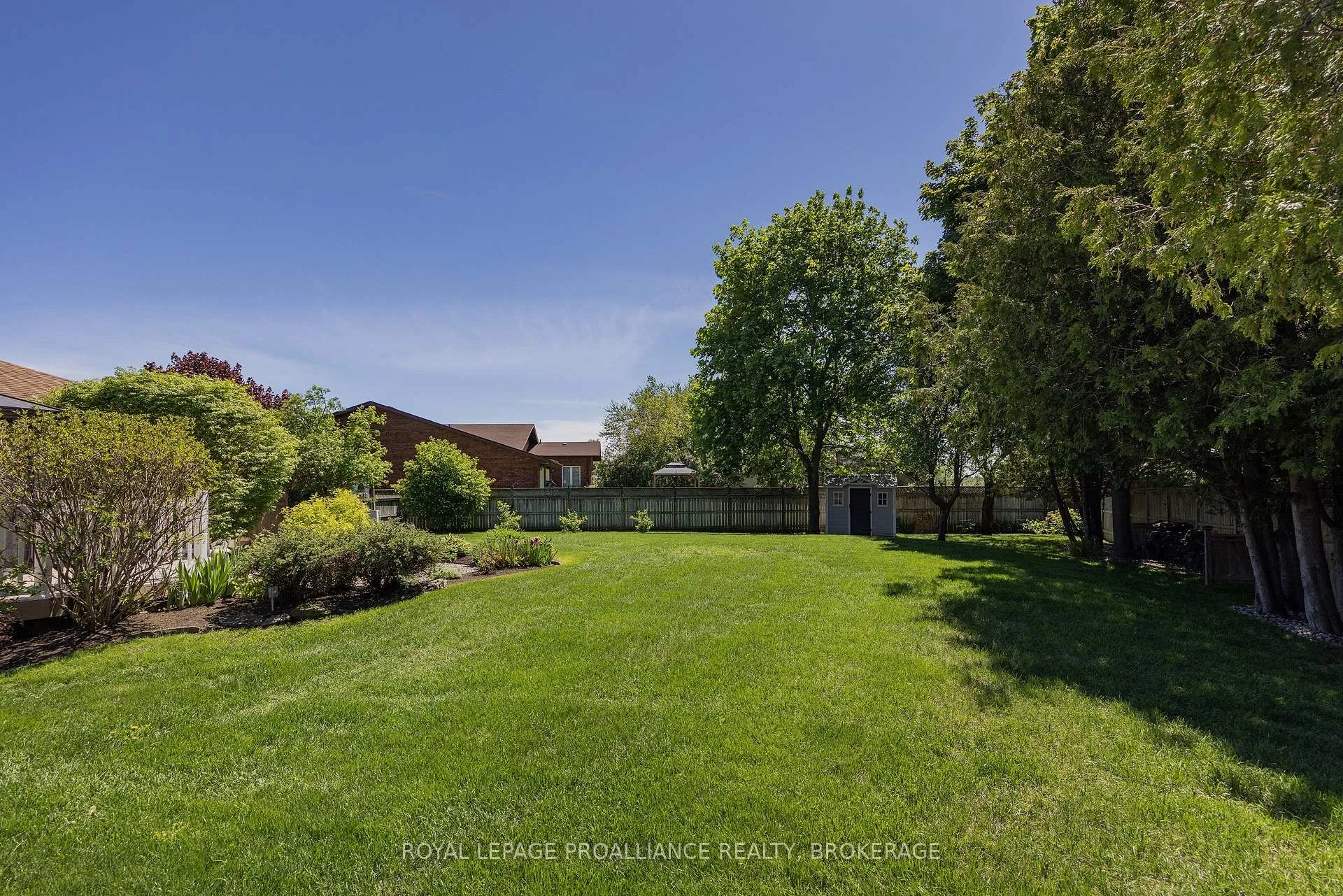 Photo 35 of 1423 Cottsmere Court, Kingston, City North of 401 — HOMEH