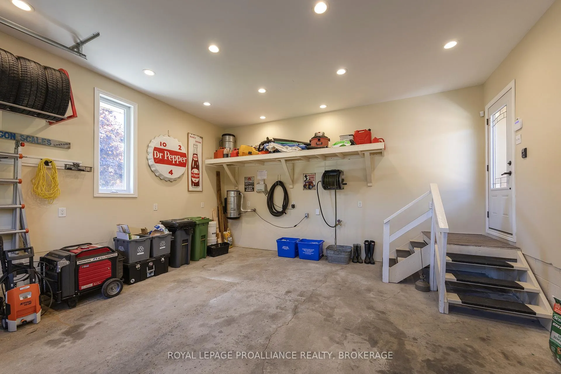 Photo 44 of 1423 Cottsmere Court, Kingston, City North of 401 — HOMEH
