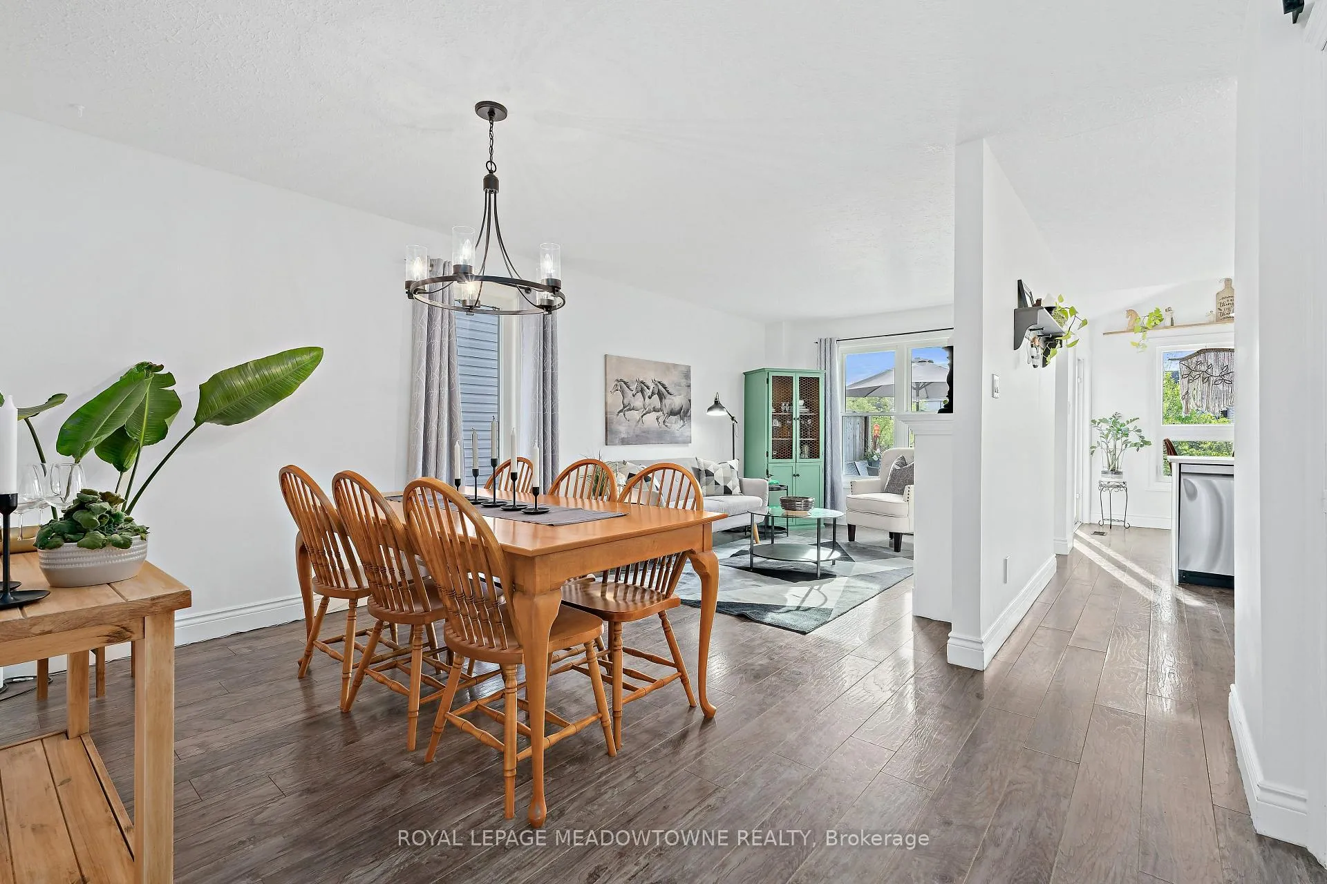 Photo 7 of 92 Chesterton Lane, Guelph, Grange Road — HOMEH