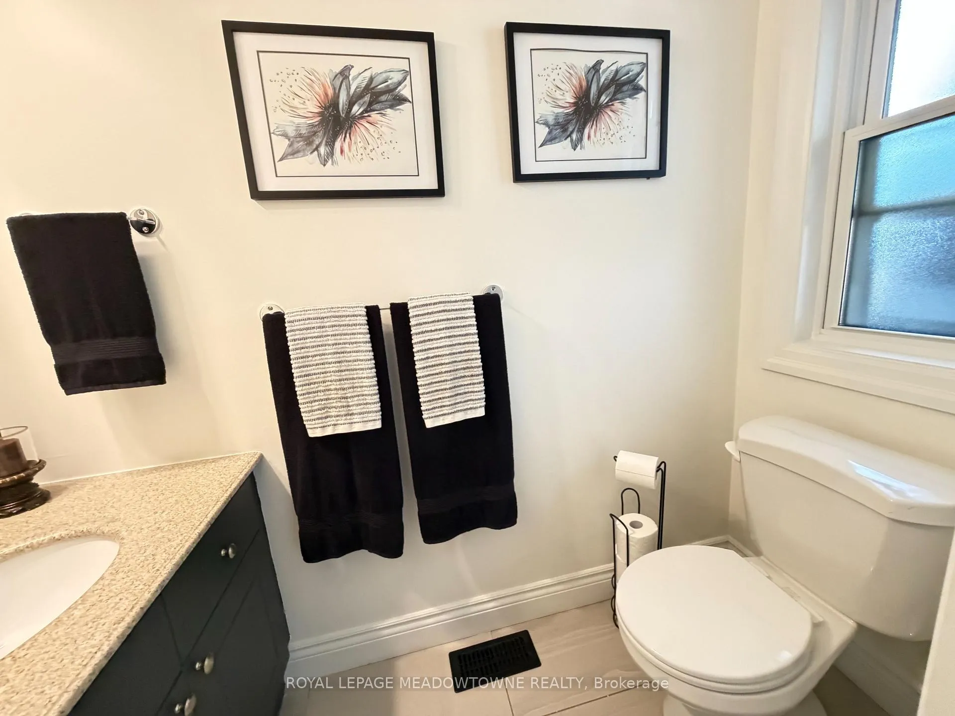 Photo 20 of 92 Chesterton Lane, Guelph, Grange Road — HOMEH