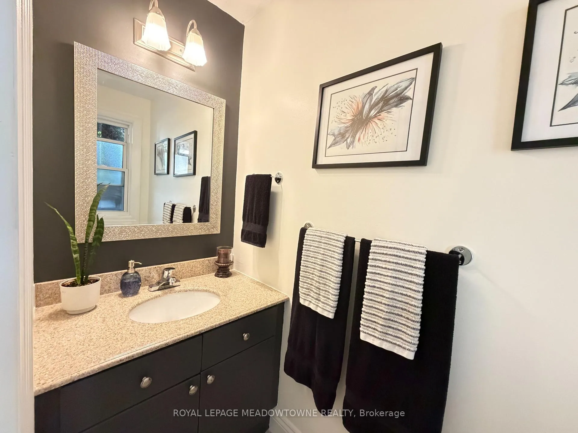 Photo 21 of 92 Chesterton Lane, Guelph, Grange Road — HOMEH