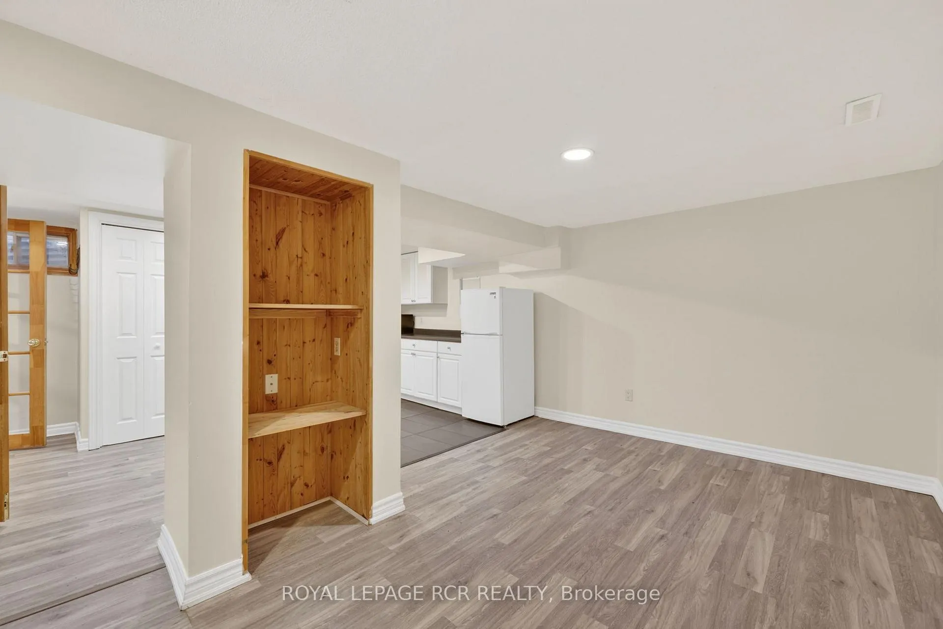 Photo 16 of 758 Beman Drive, Newmarket, Huron Heights-Leslie Valley — HOMEH