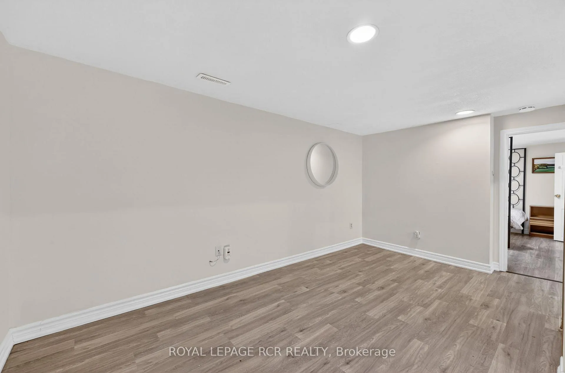 Photo 17 of 758 Beman Drive, Newmarket, Huron Heights-Leslie Valley — HOMEH