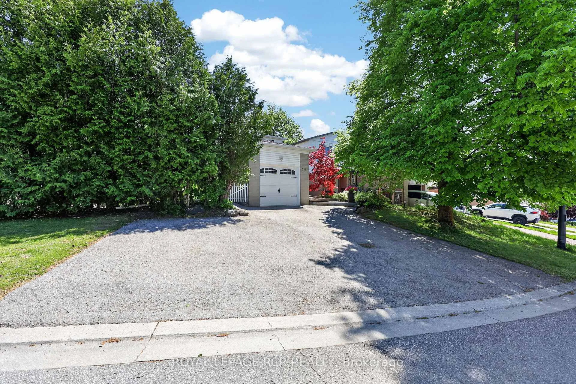 Photo 26 of 758 Beman Drive, Newmarket, Huron Heights-Leslie Valley — HOMEH
