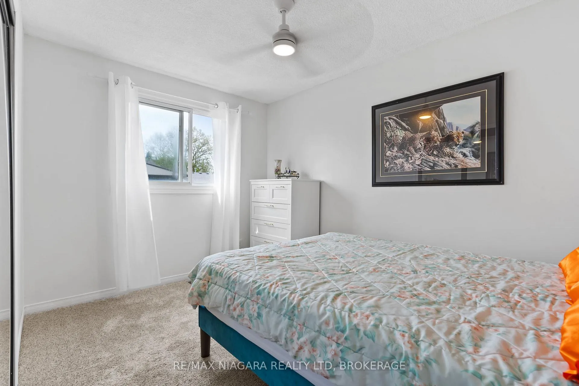 Photo 11 of 21 Allan Drive, St. Catharines, Fairview — HOMEH