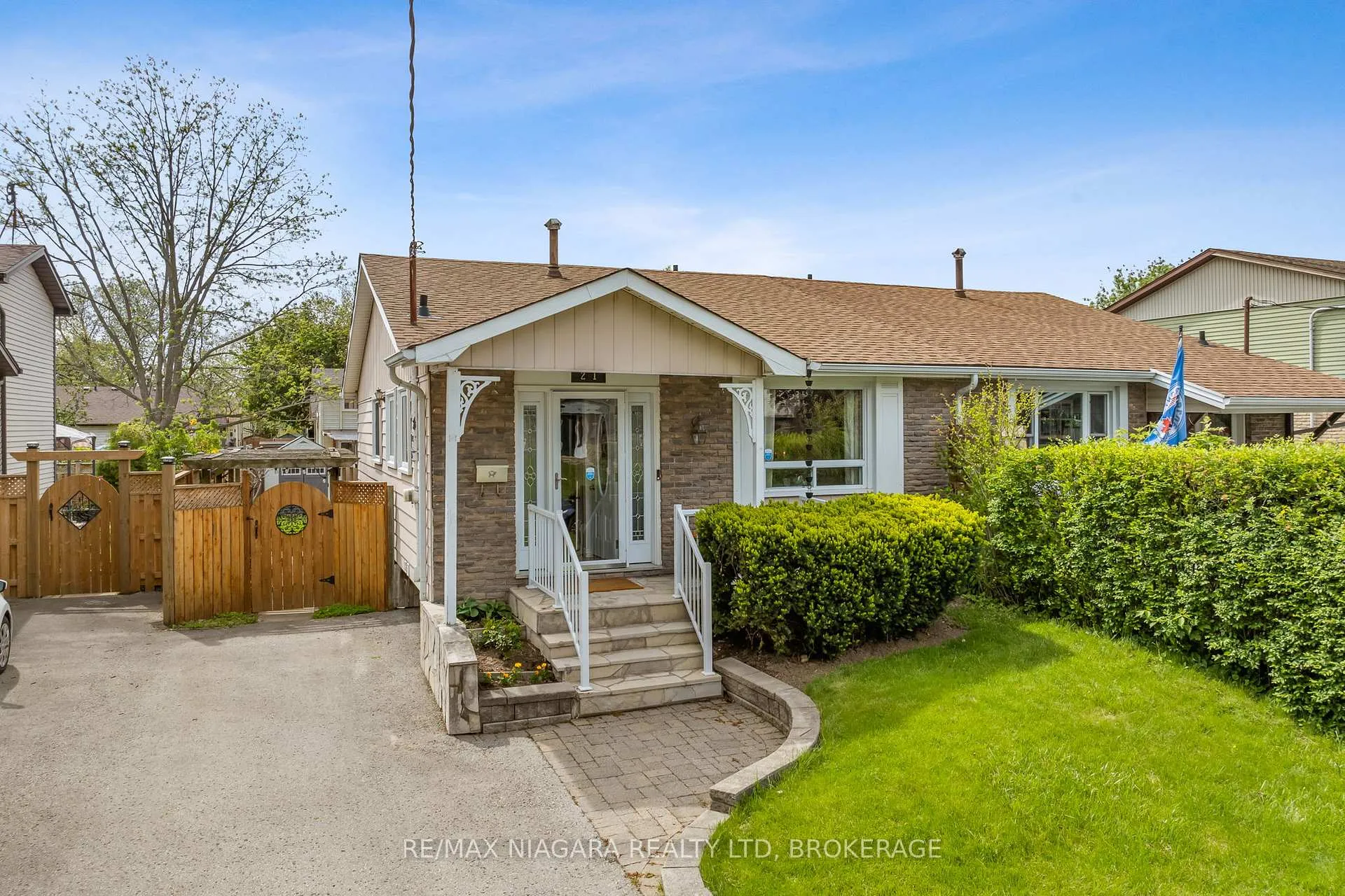 Photo 30 of 21 Allan Drive, St. Catharines, Fairview — HOMEH