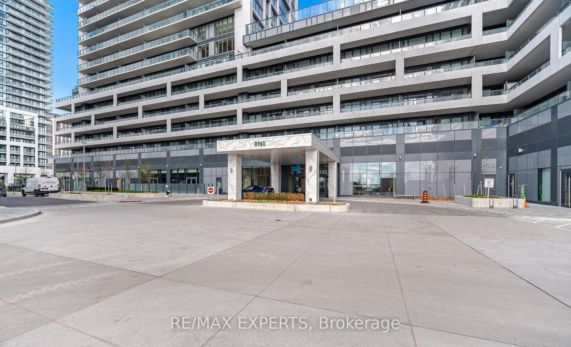 Photo 2 of Unit 320, 8960 Jane Street S, Vaughan, Vellore Village — HOMEH