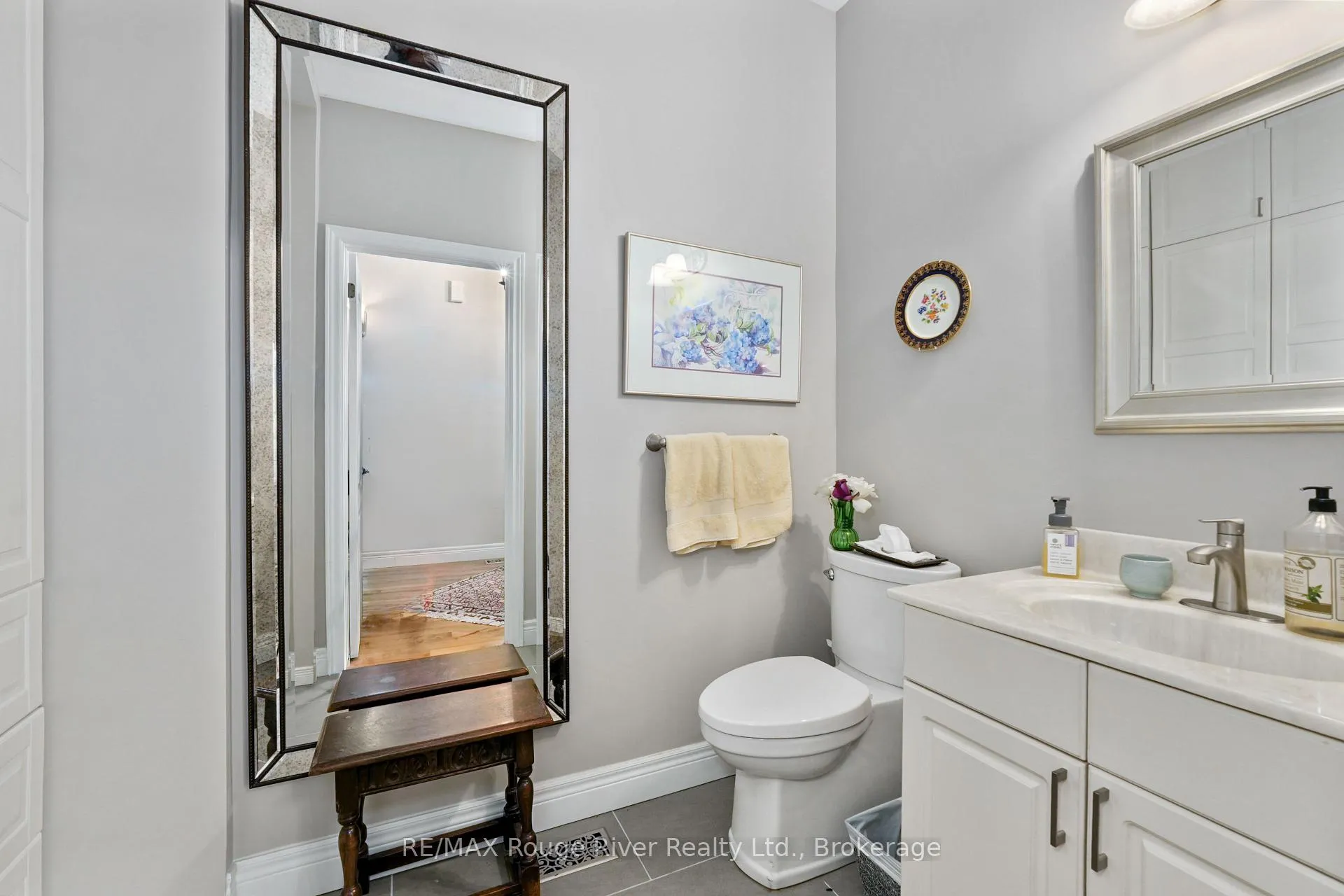 Photo 9 of Unit 903, 120 University Avenue E, Cobourg — HOMEH