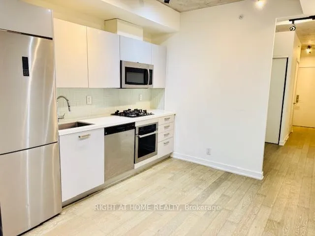 Photo 10 of Unit 304, 39 Brant Street, Toronto, Waterfront Communities — HOMEH