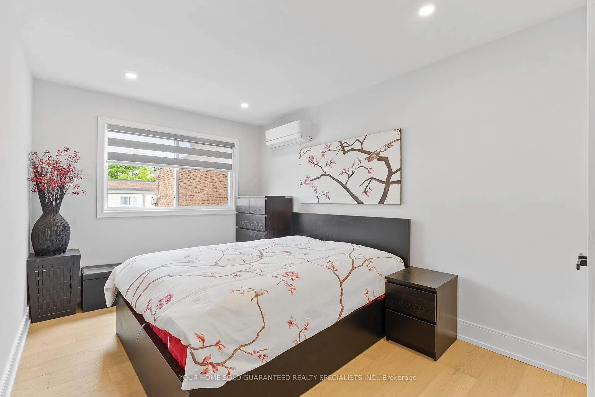 Photo 13 of Unit 52, 146 Milestone Crescent, Aurora, Aurora Village — HOMEH