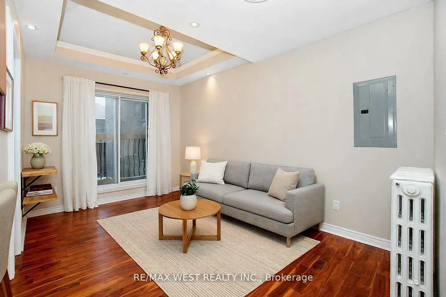 Photo 2 of Unit 2nd, 237 Vaughan Road, Toronto, Oakwood Village — HOMEH