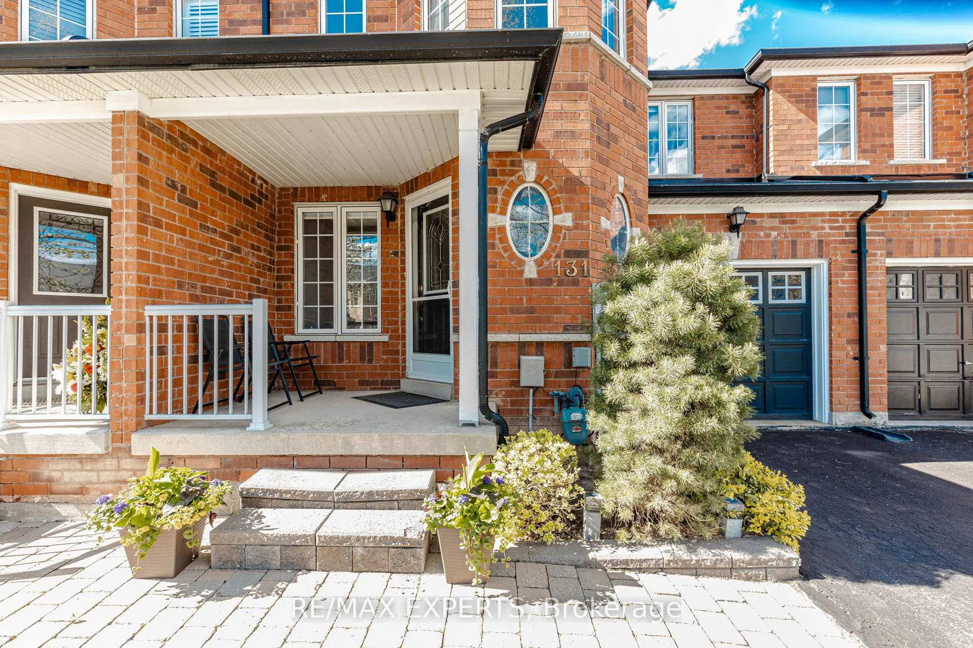 Photo 2 of 131 Legnano Crescent, Vaughan, Vellore Village — HOMEH