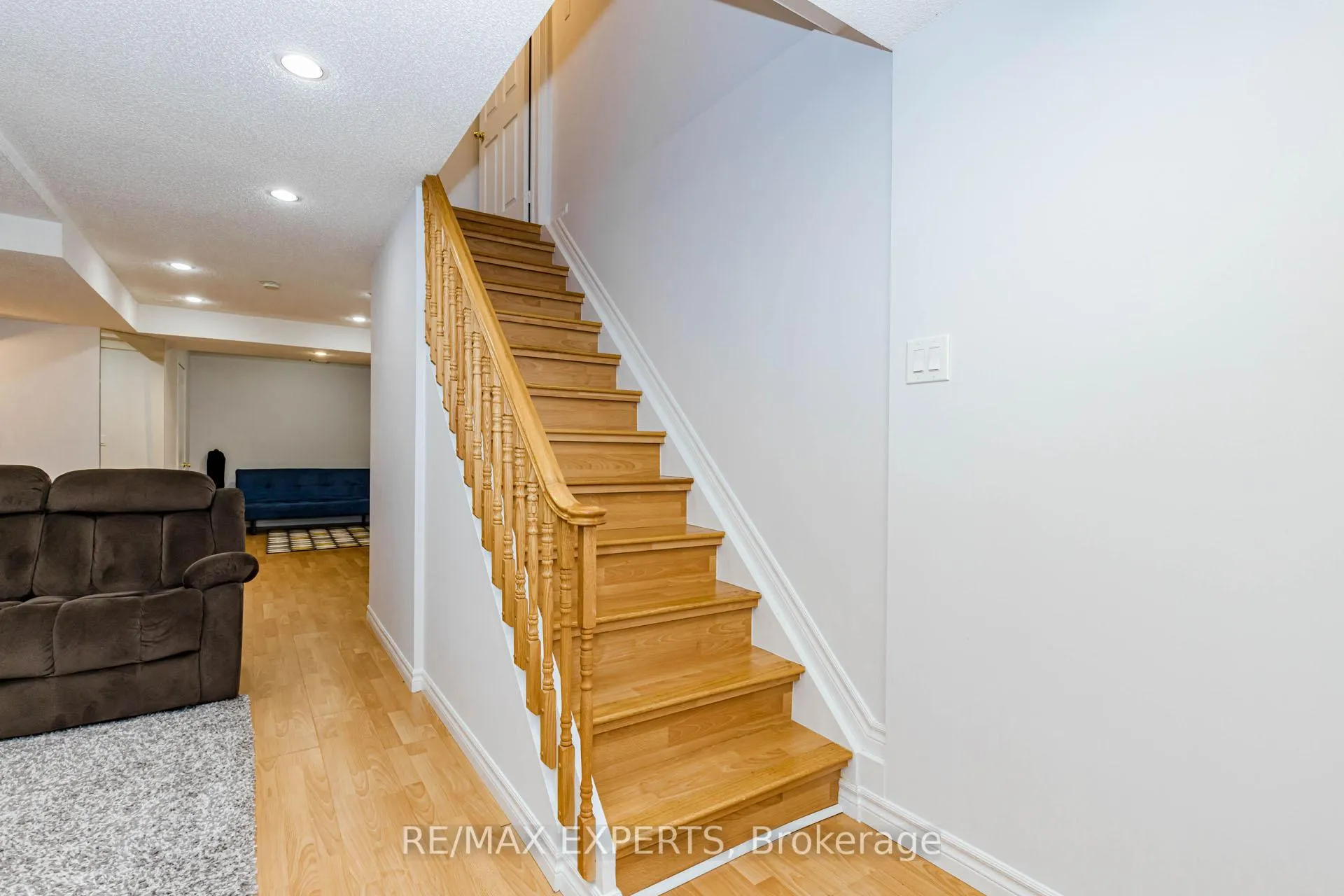 Photo 24 of 131 Legnano Crescent, Vaughan, Vellore Village — HOMEH