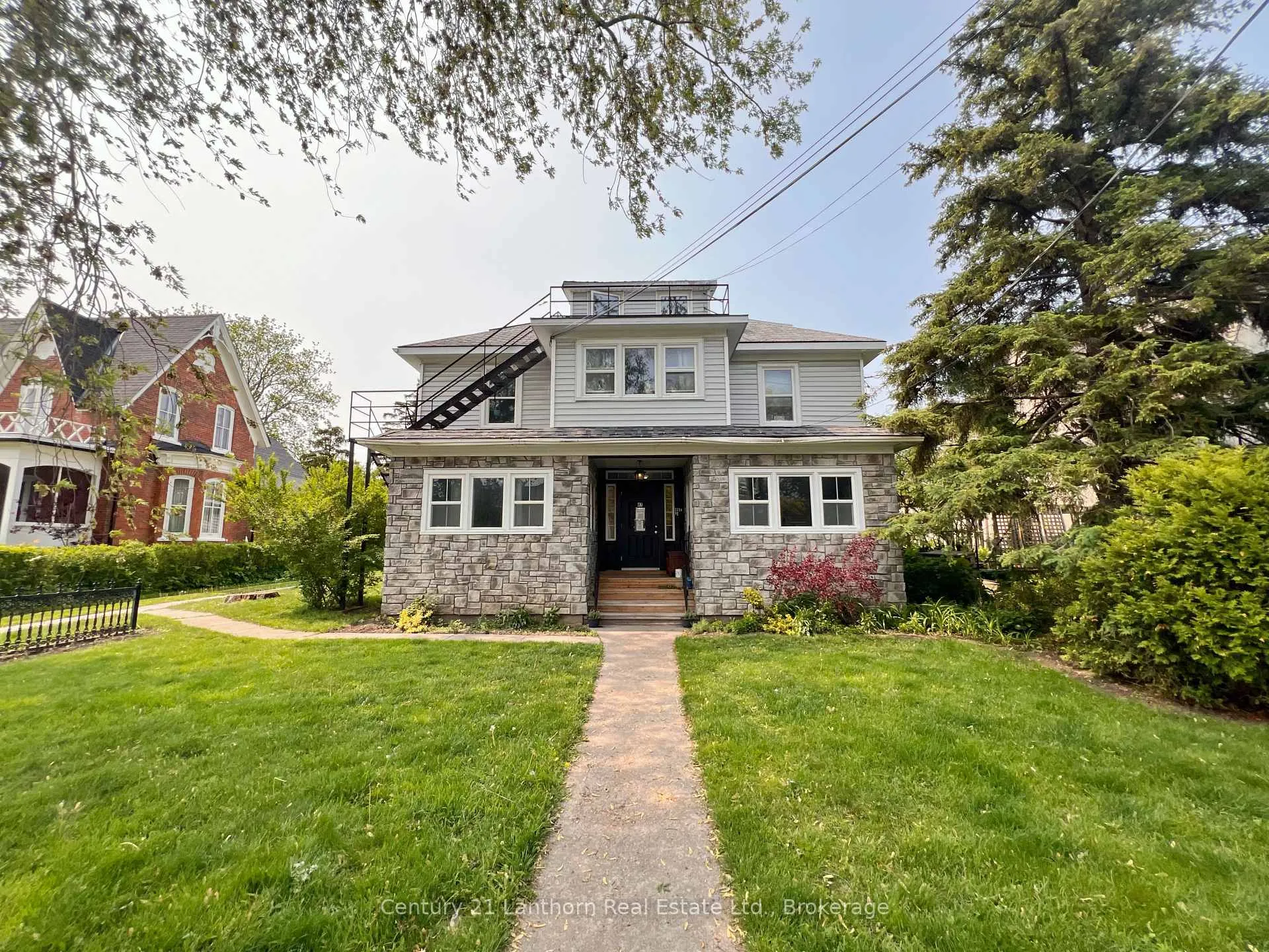 Photo 2 of 47 King Street, Prince Edward County, Picton Ward — HOMEH