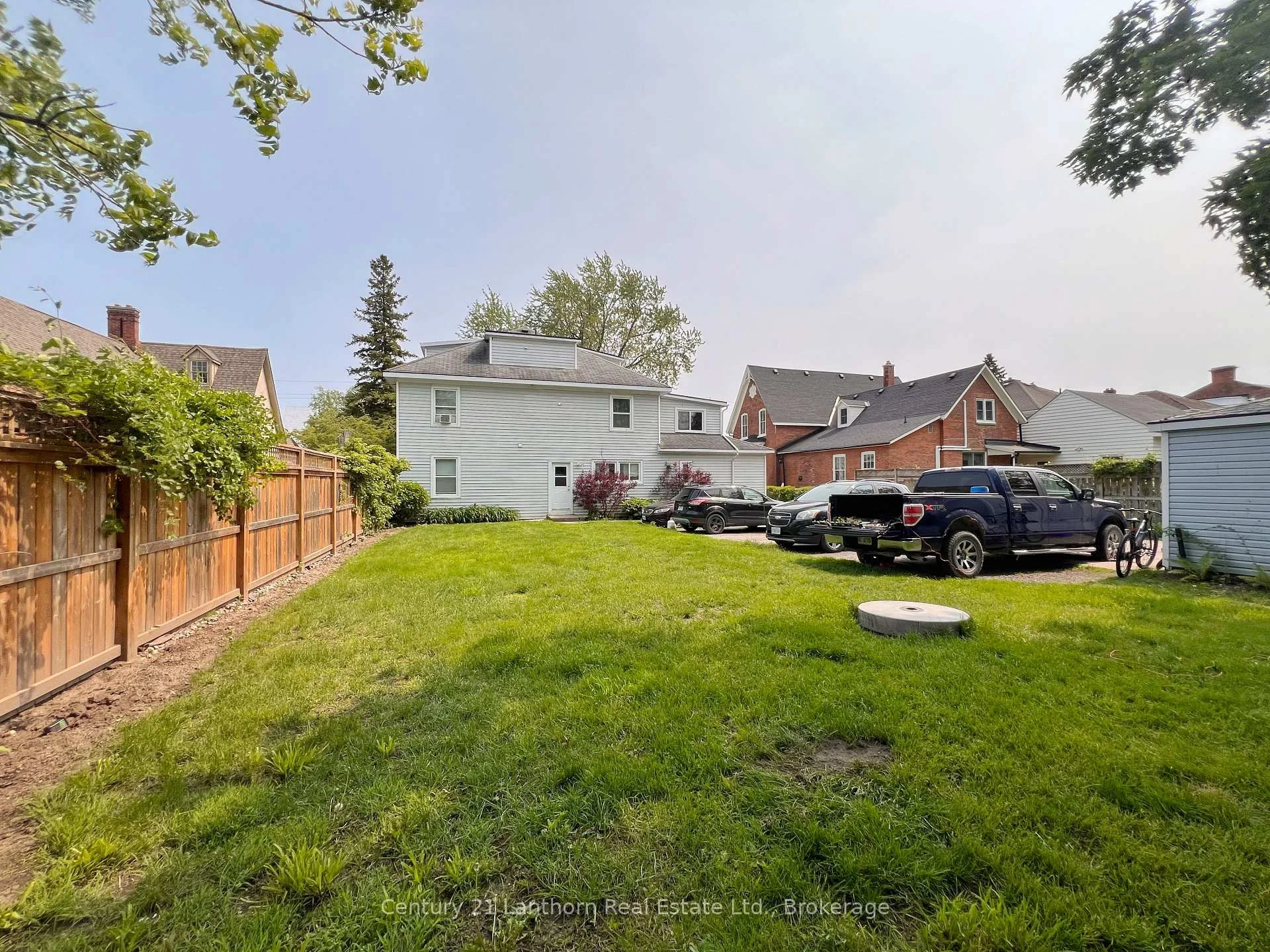 Photo 6 of 47 King Street, Prince Edward County, Picton Ward — HOMEH
