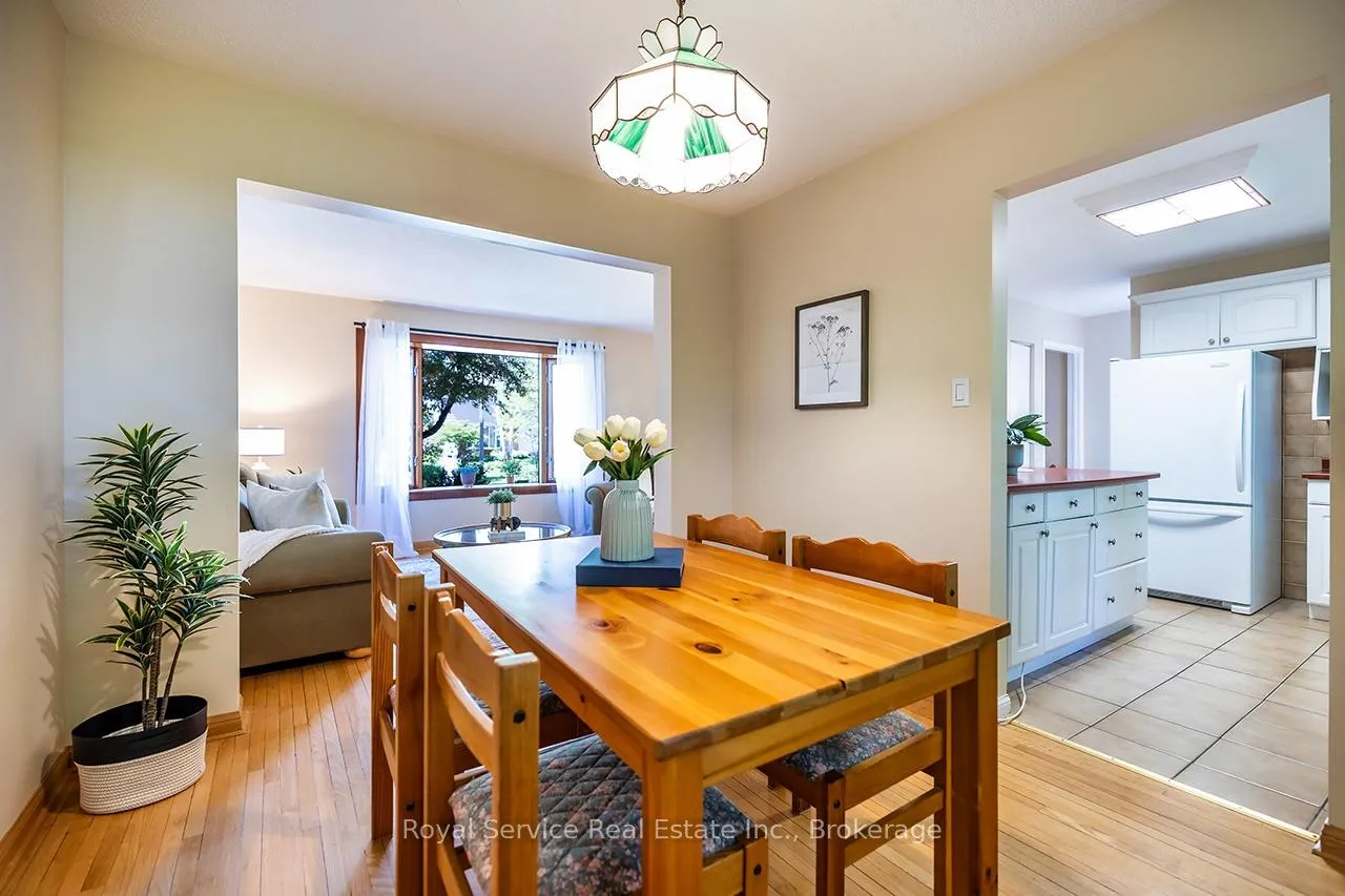 Photo 9 of 17 Gorsey Square, Scarborough, Malvern — HOMEH