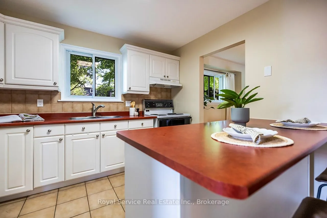 Photo 12 of 17 Gorsey Square, Scarborough, Malvern — HOMEH