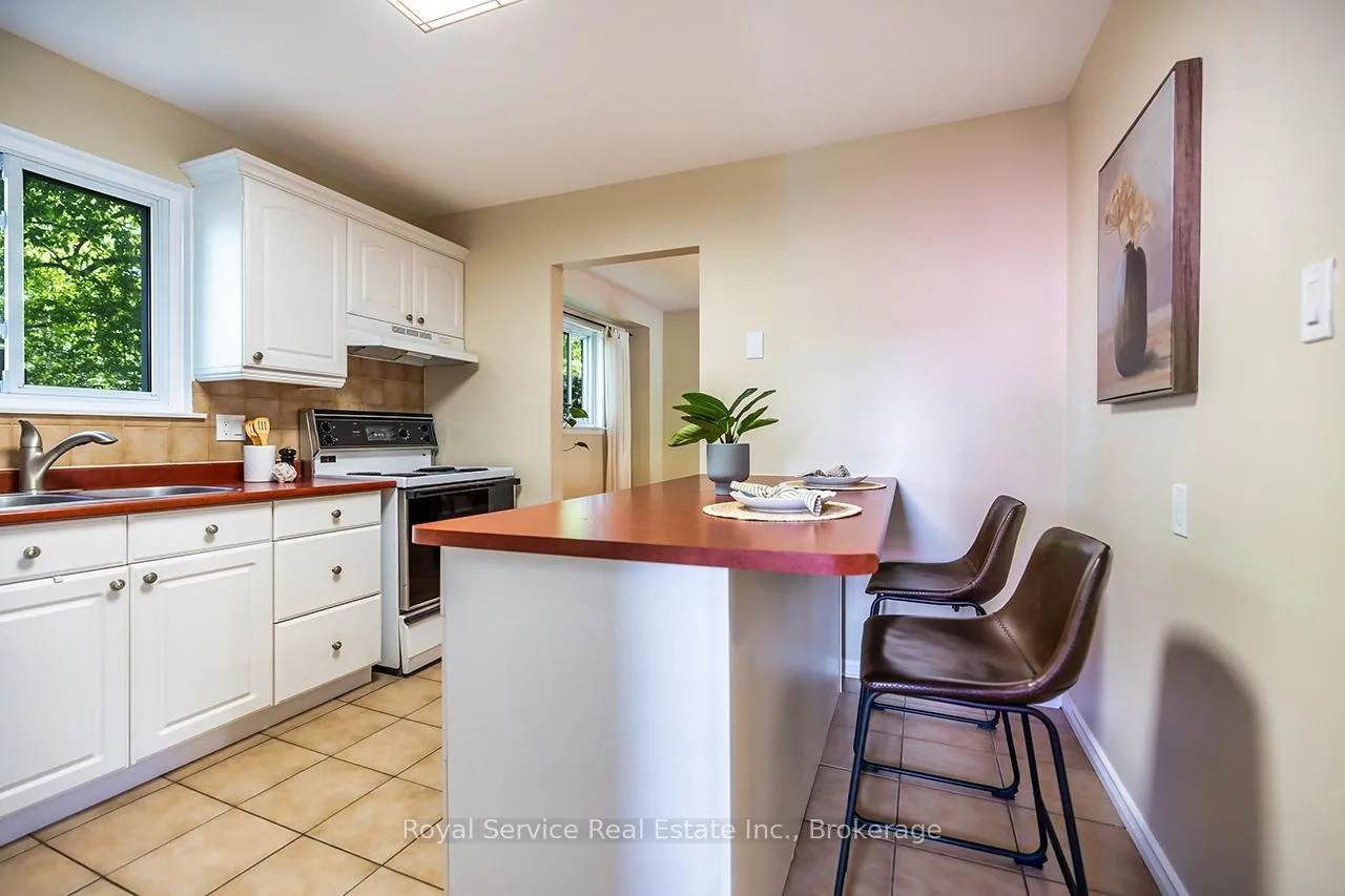 Photo 13 of 17 Gorsey Square, Scarborough, Malvern — HOMEH