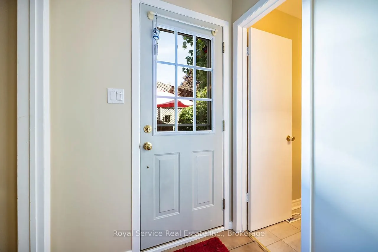 Photo 14 of 17 Gorsey Square, Scarborough, Malvern — HOMEH