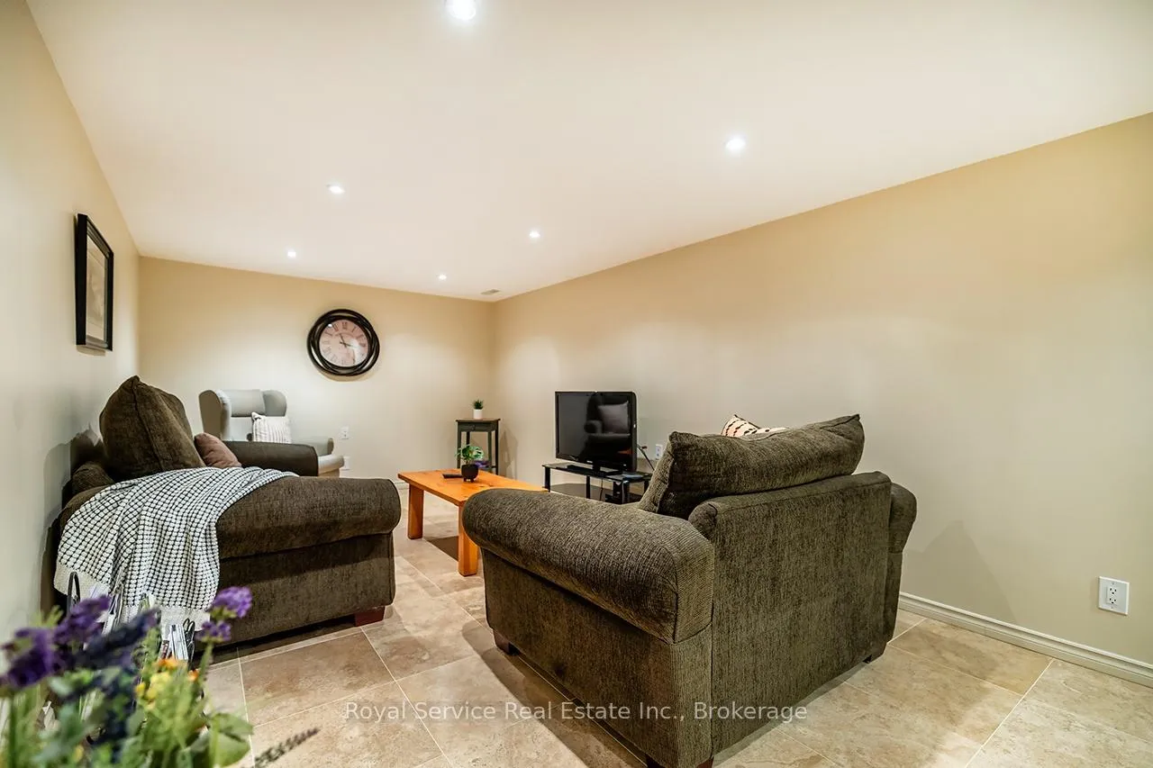 Photo 24 of 17 Gorsey Square, Scarborough, Malvern — HOMEH