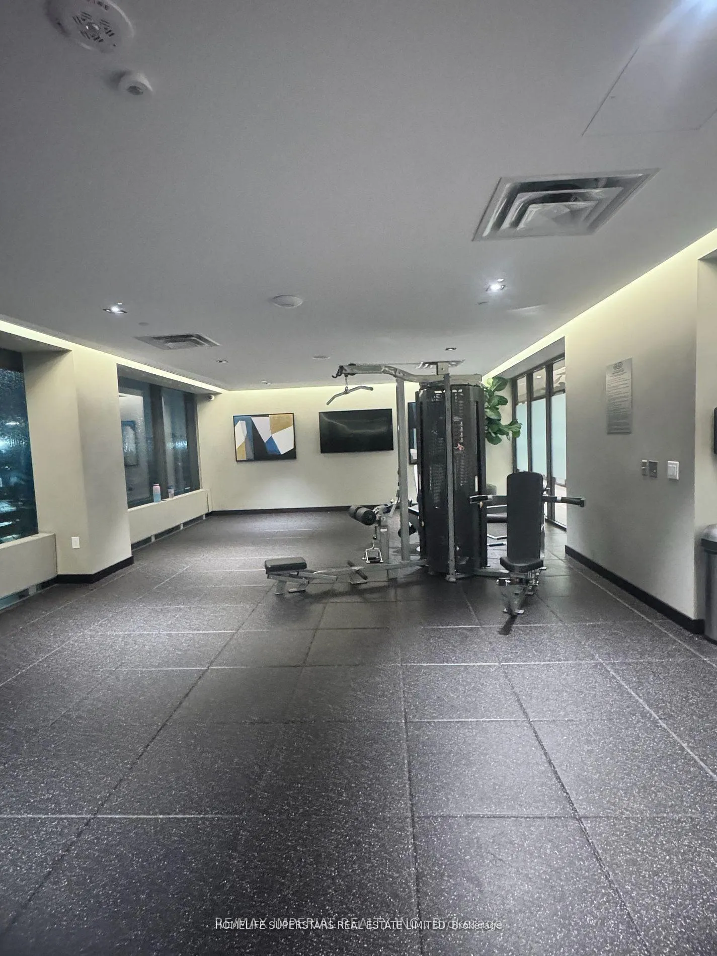 Photo 9 of Unit 806, 10 Honeycrisp Crescent, Vaughan, Vaughan Corporate Centre — HOMEH