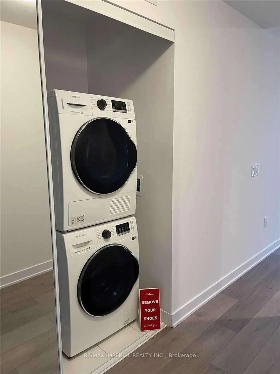 Photo 12 of Unit 806, 10 Honeycrisp Crescent, Vaughan, Vaughan Corporate Centre — HOMEH
