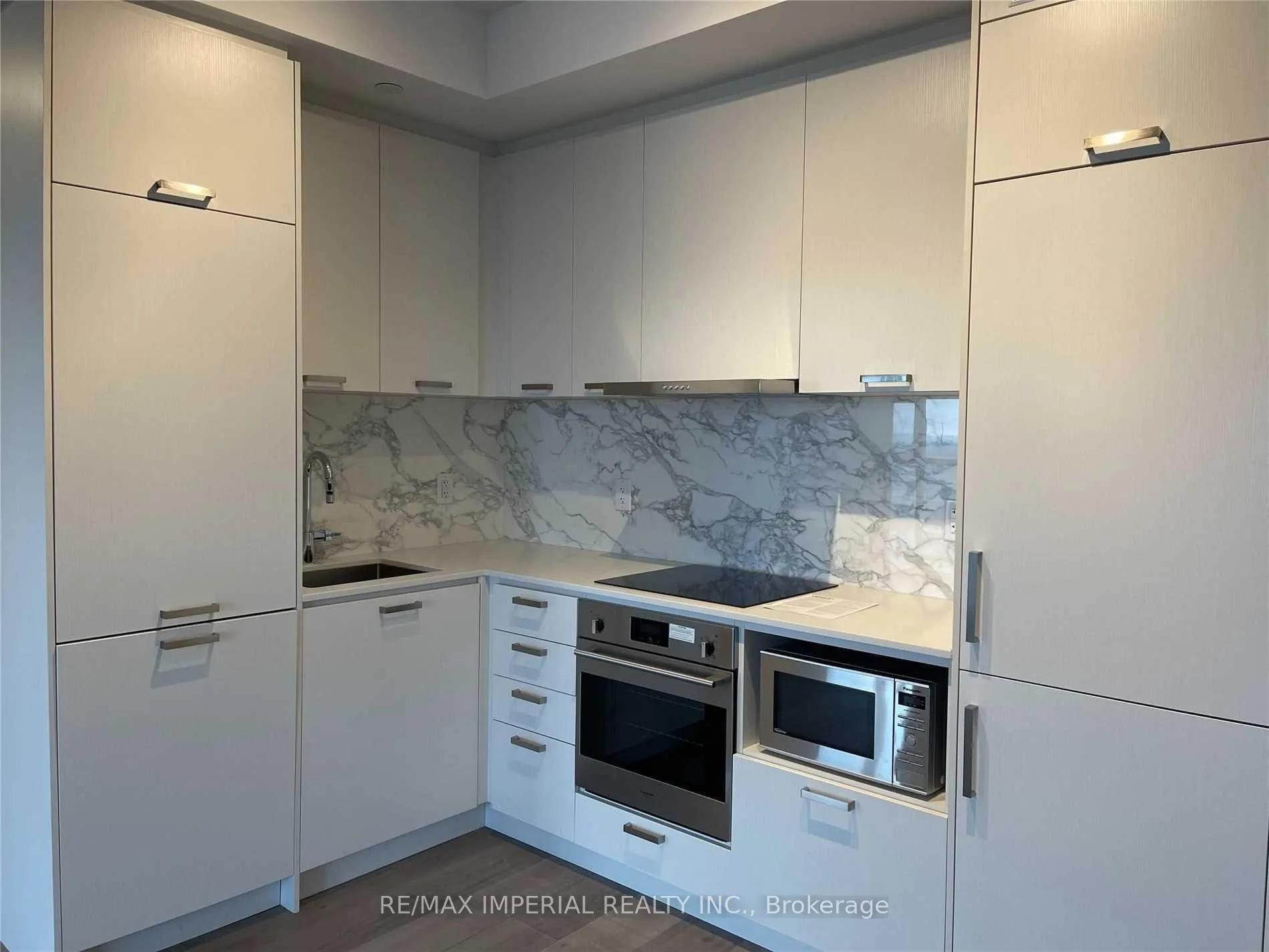 Photo 15 of Unit 806, 10 Honeycrisp Crescent, Vaughan, Vaughan Corporate Centre — HOMEH