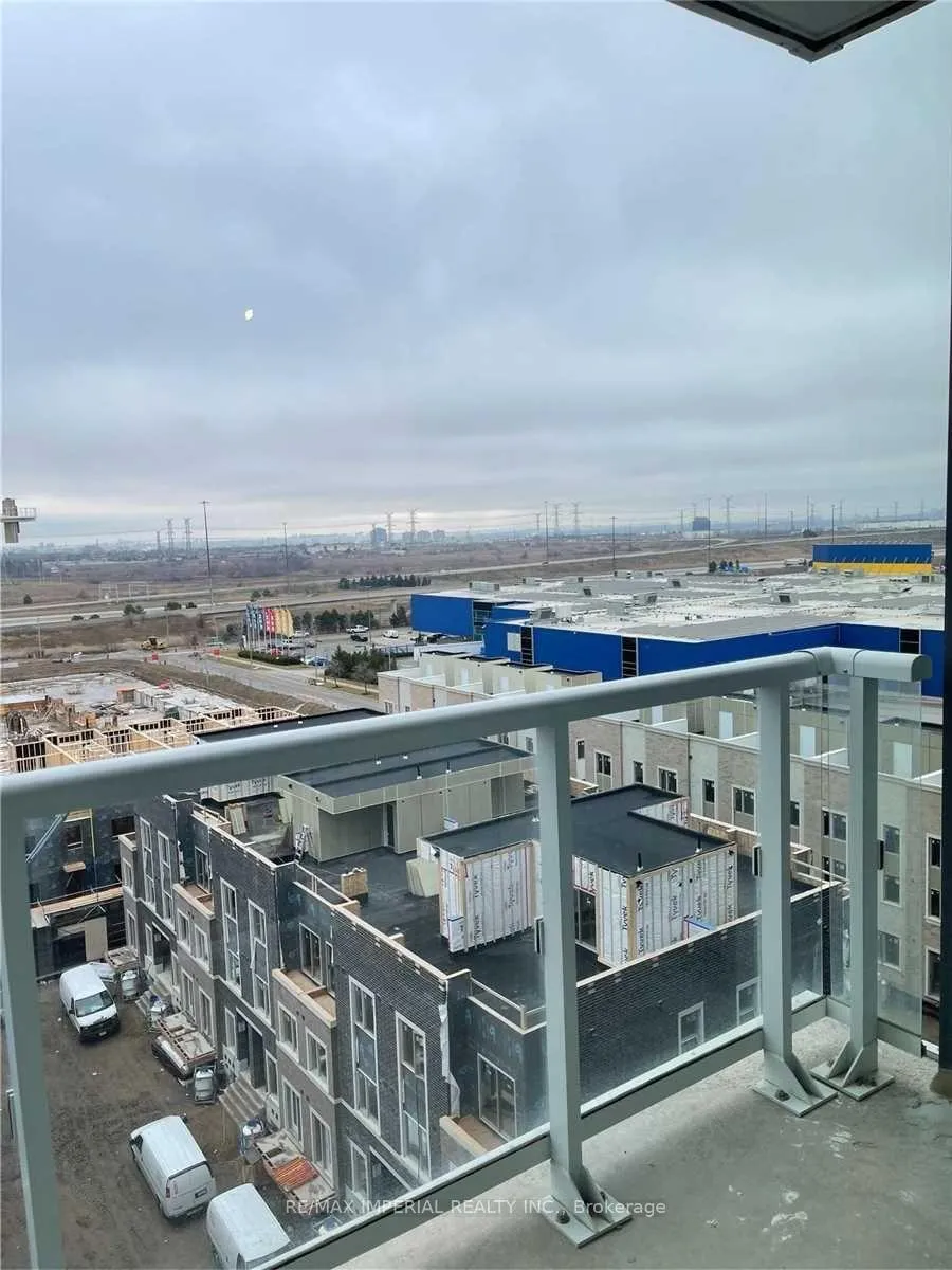 Photo 32 of Unit 806, 10 Honeycrisp Crescent, Vaughan, Vaughan Corporate Centre — HOMEH
