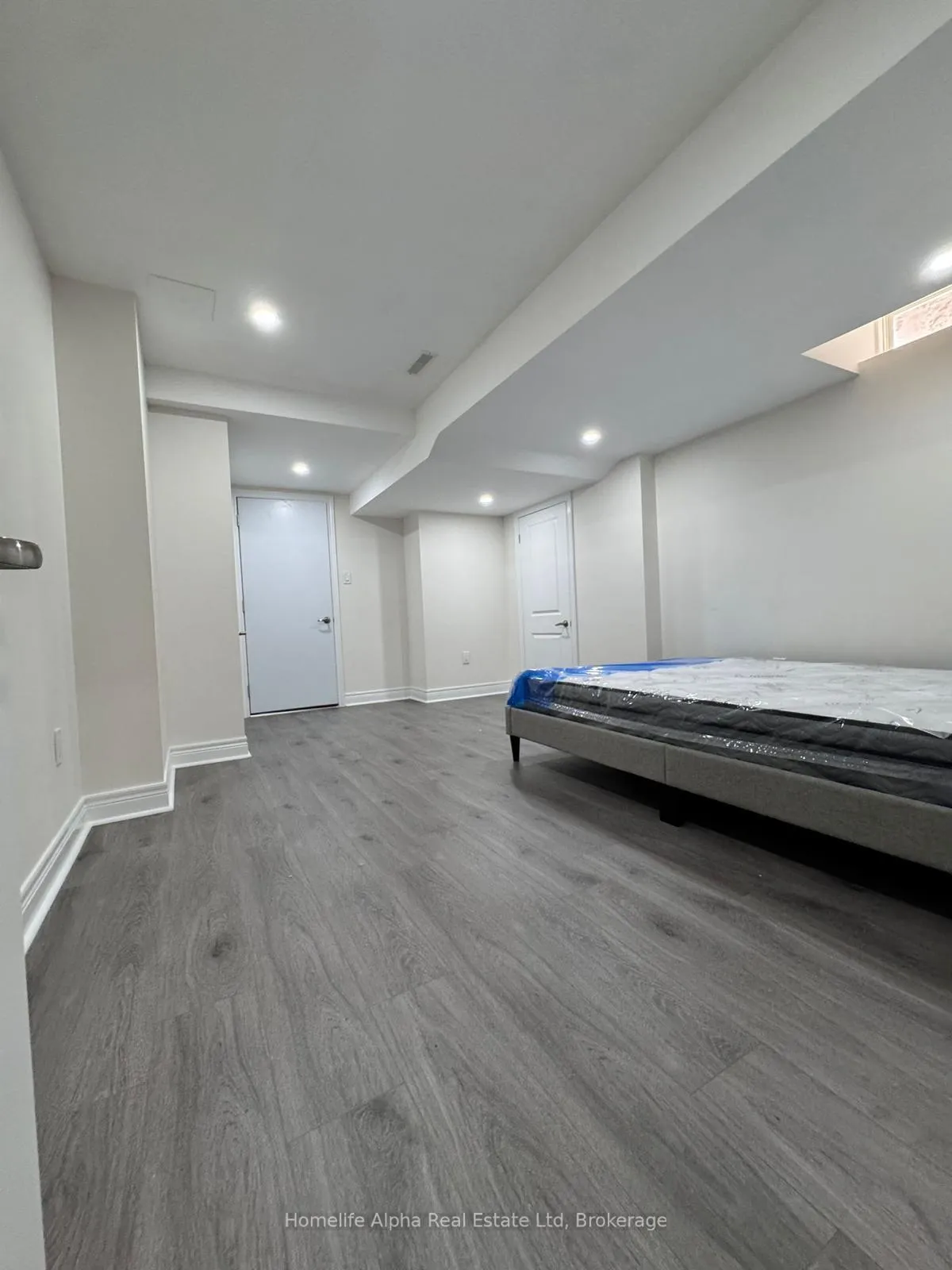 Photo 4 of 2210 Cayenne Street, Oshawa, Kedron — HOMEH