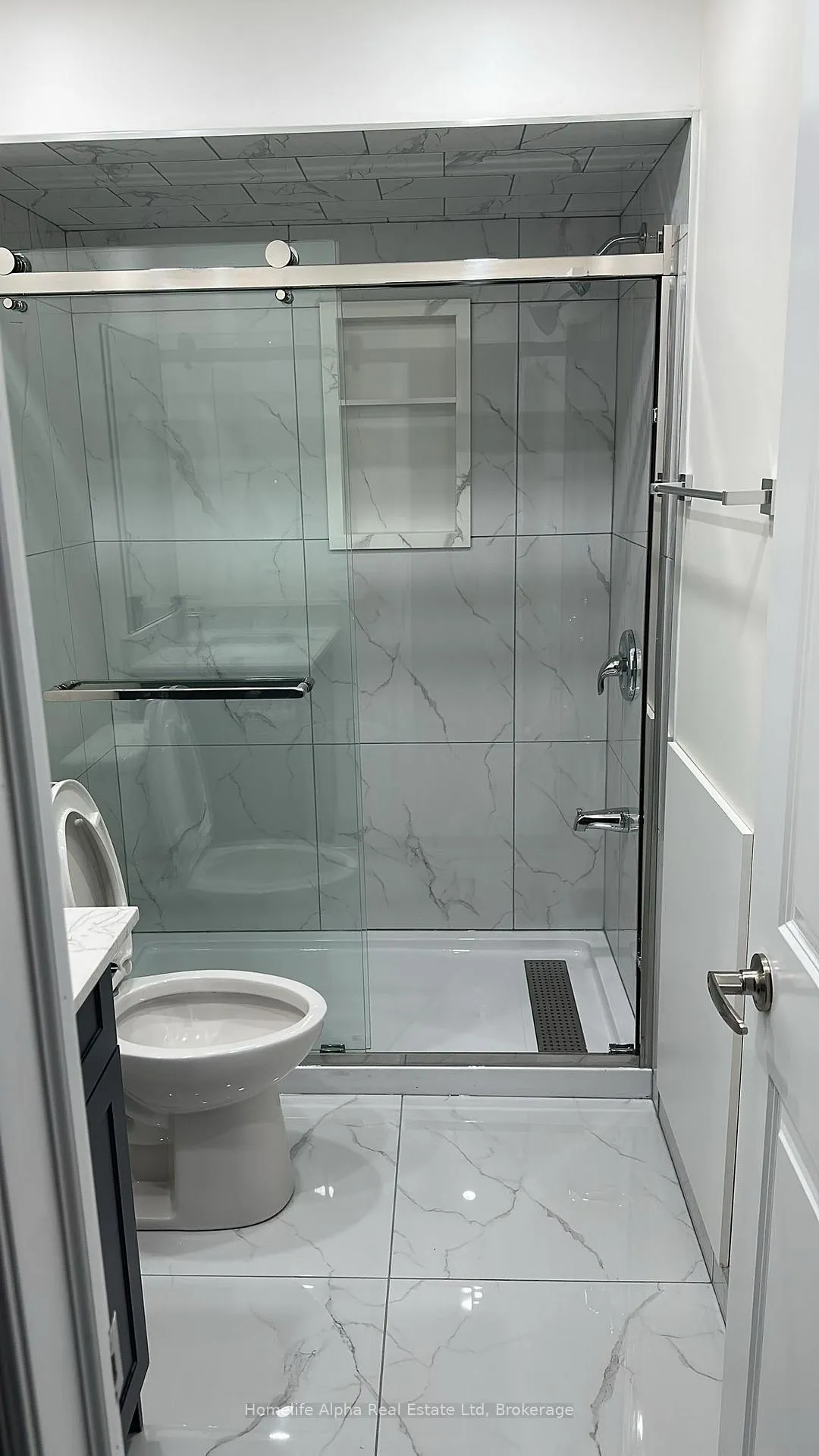 Photo 6 of 2210 Cayenne Street, Oshawa, Kedron — HOMEH
