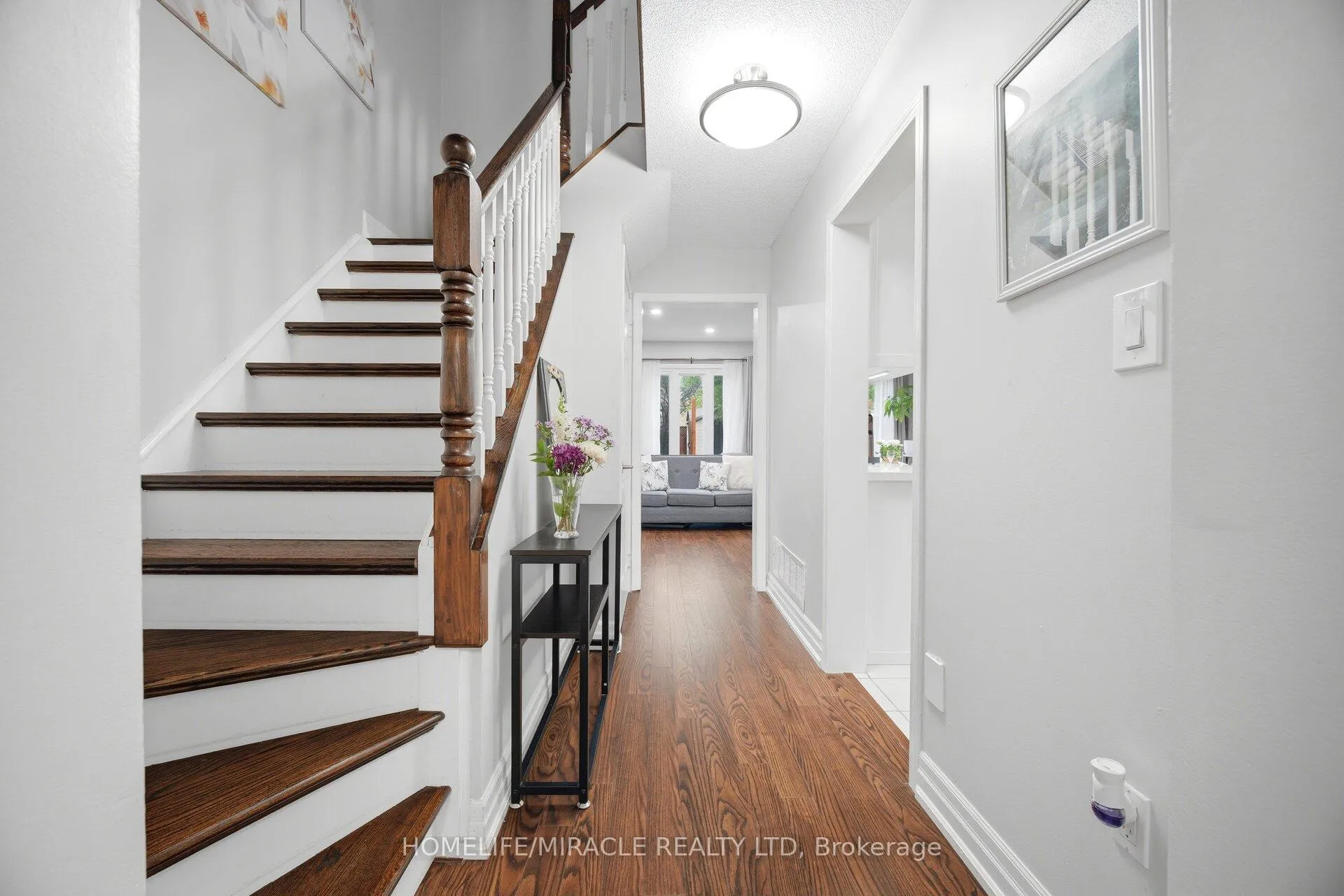 Photo 8 of 71 Dandelion Road, Brampton, Sandringham-Wellington — HOMEH
