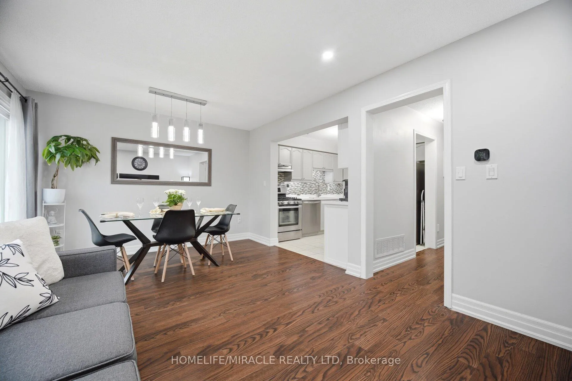 Photo 11 of 71 Dandelion Road, Brampton, Sandringham-Wellington — HOMEH