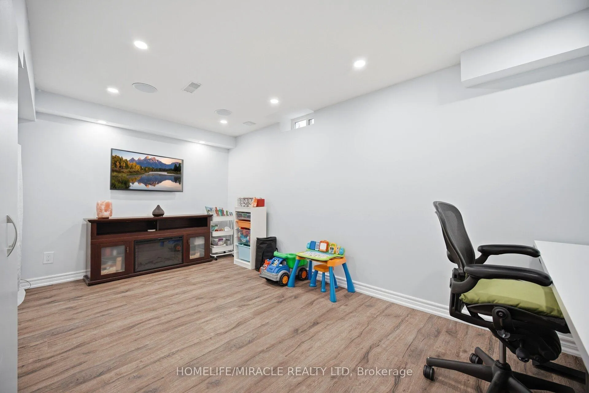 Photo 39 of 71 Dandelion Road, Brampton, Sandringham-Wellington — HOMEH