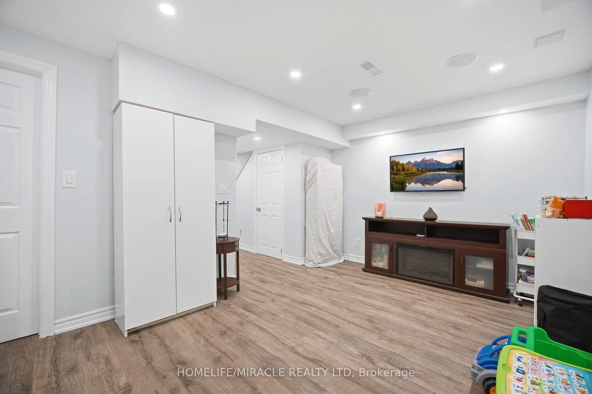 Photo 40 of 71 Dandelion Road, Brampton, Sandringham-Wellington — HOMEH