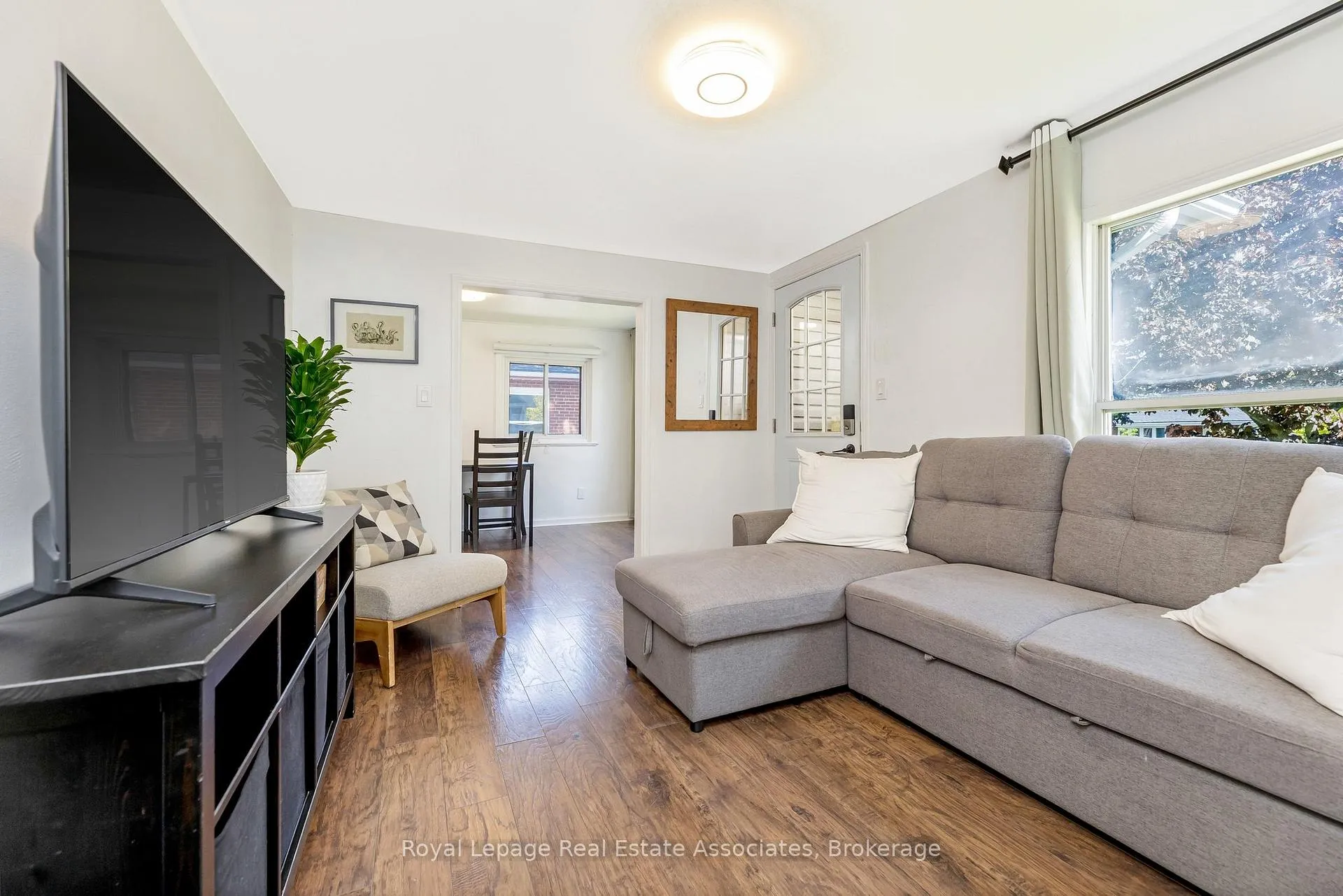 Photo 8 of 19 Beaucourt Road, Hamilton, Ainslie Wood — HOMEH