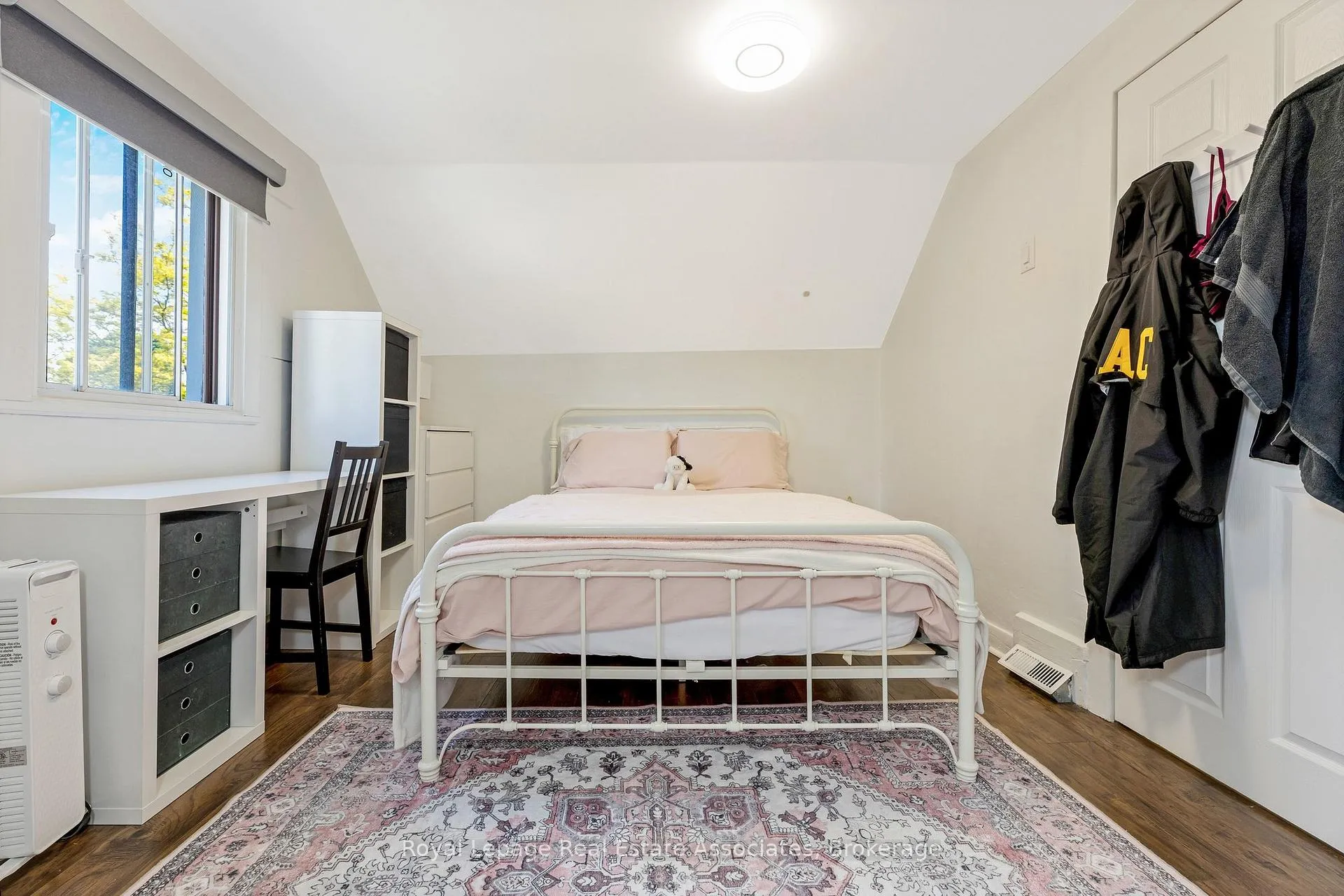 Photo 17 of 19 Beaucourt Road, Hamilton, Ainslie Wood — HOMEH