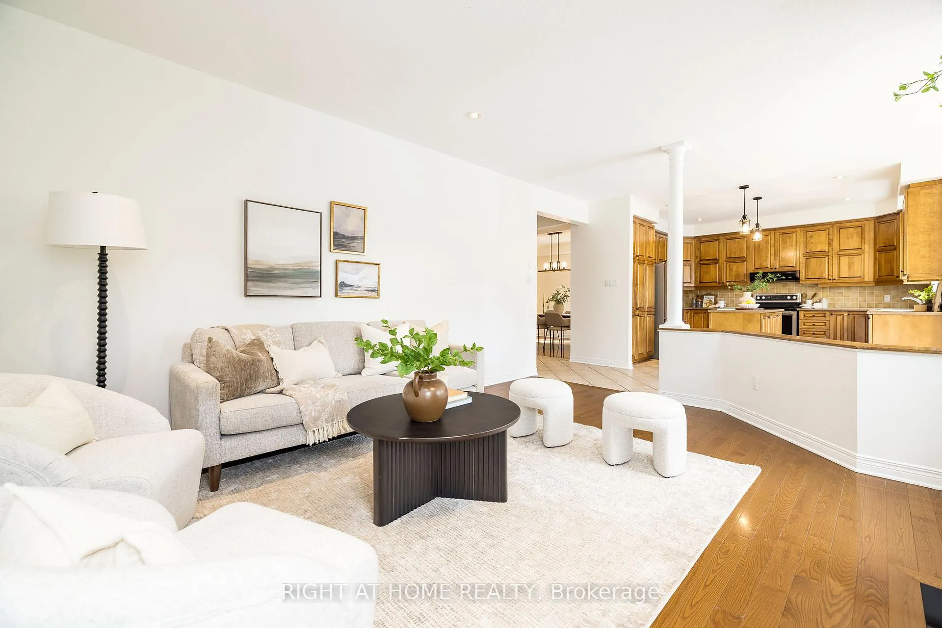 Photo 8 of 109 Coyote Crescent, Ottawa, Stittsville (South) — HOMEH