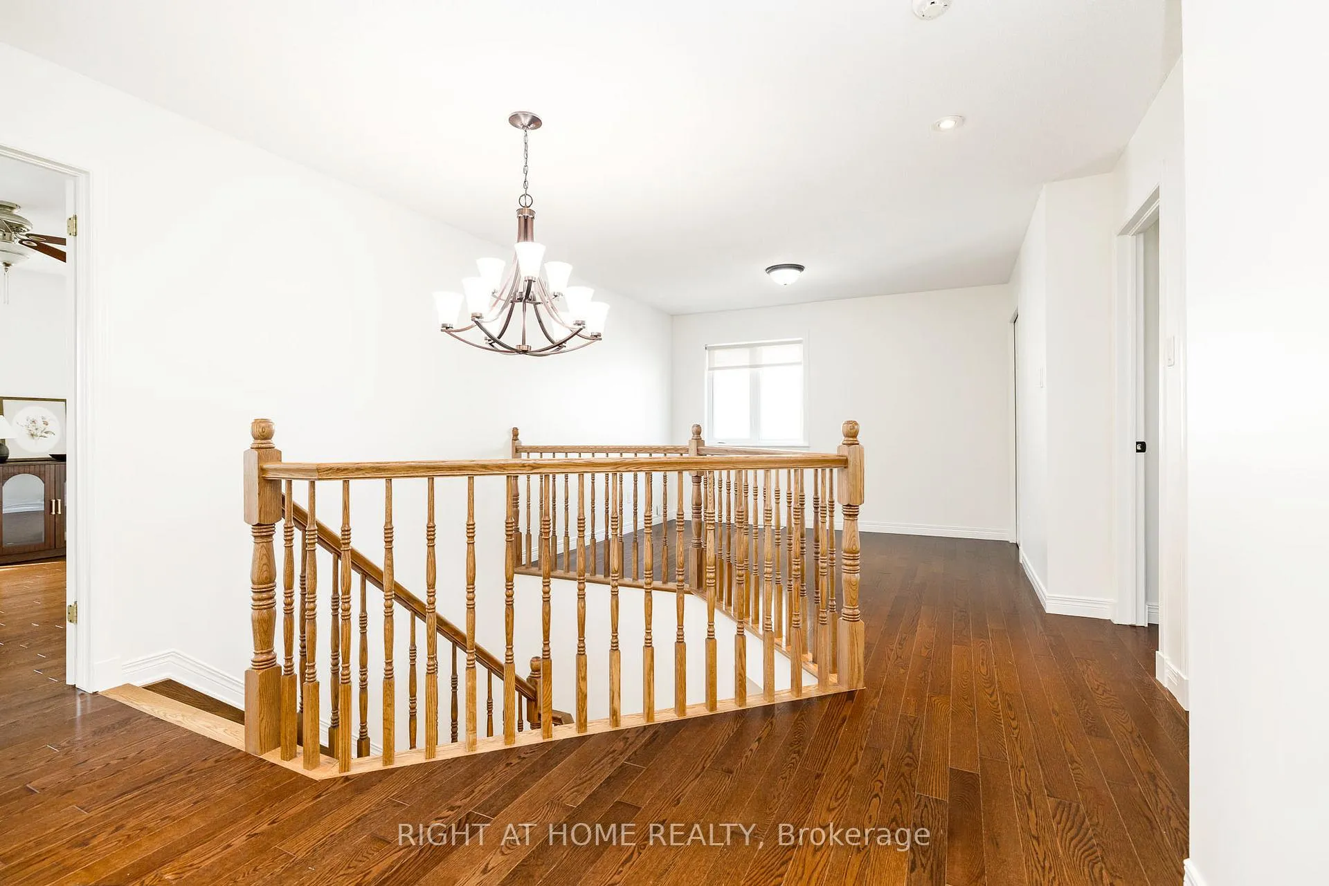 Photo 26 of 109 Coyote Crescent, Ottawa, Stittsville (South) — HOMEH