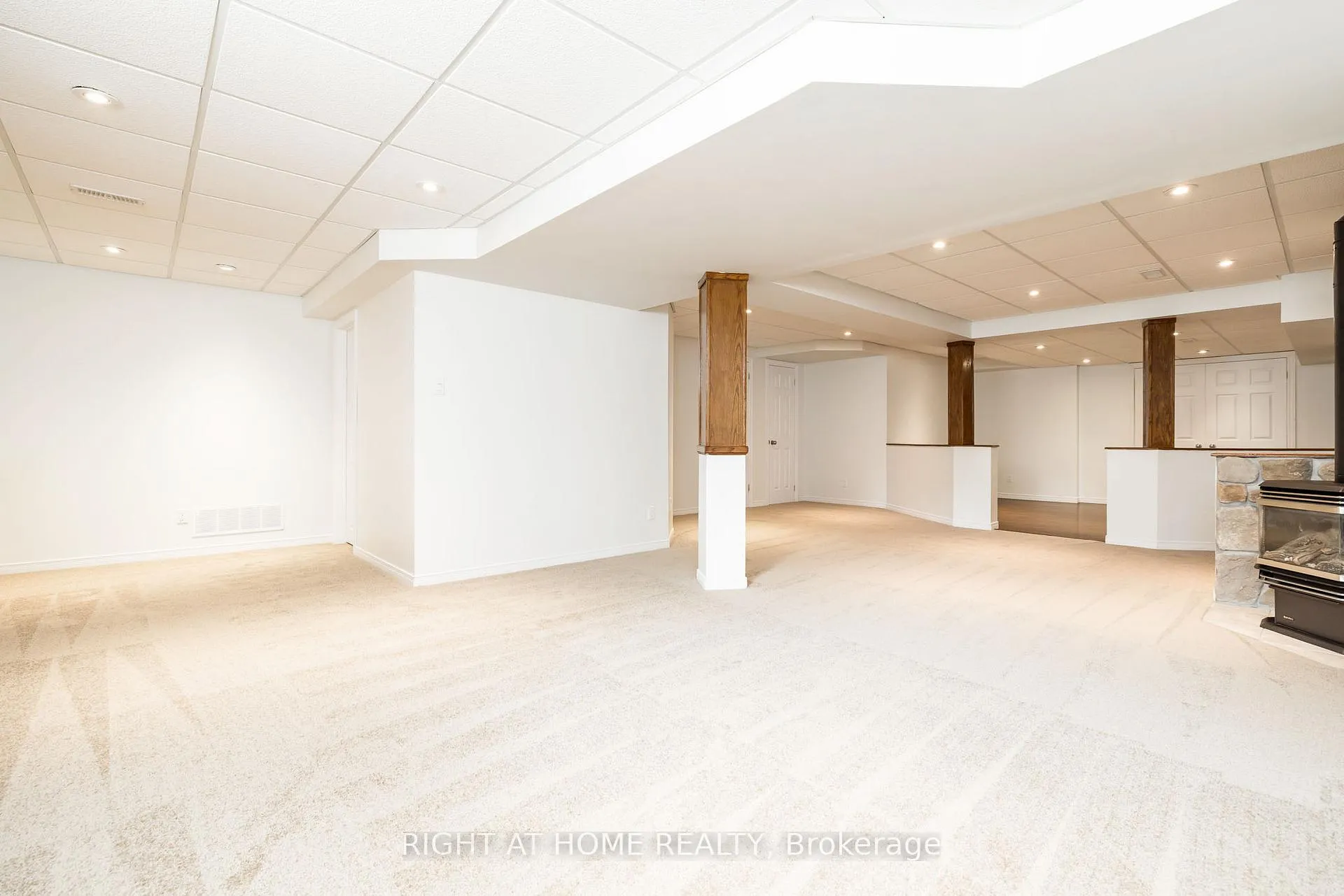 Photo 36 of 109 Coyote Crescent, Ottawa, Stittsville (South) — HOMEH