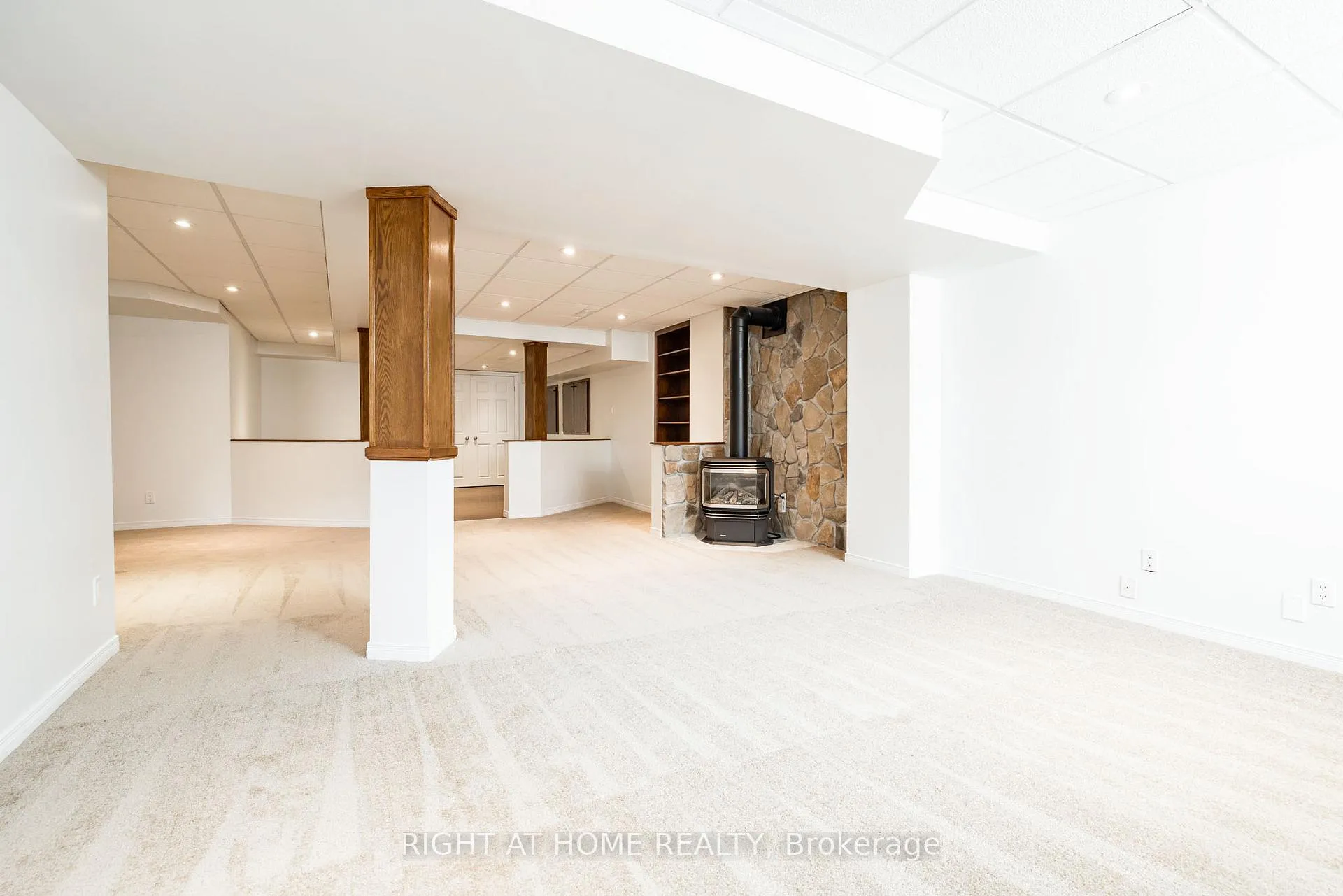 Photo 37 of 109 Coyote Crescent, Ottawa, Stittsville (South) — HOMEH