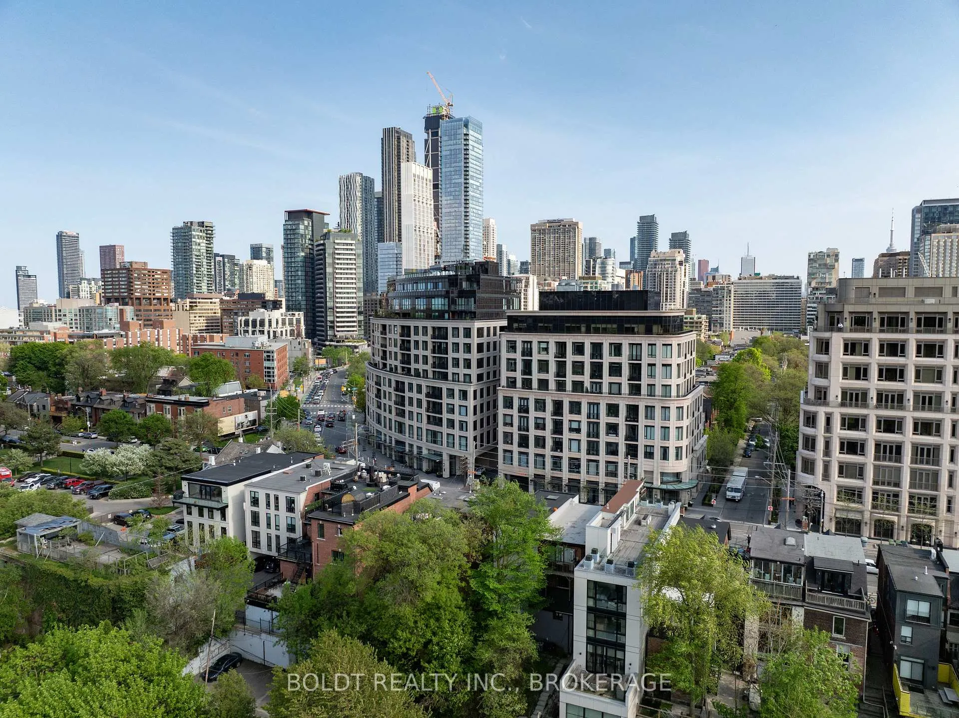Photo 2 of Unit 702, 181 Davenport Road, Toronto, The Annex — HOMEH