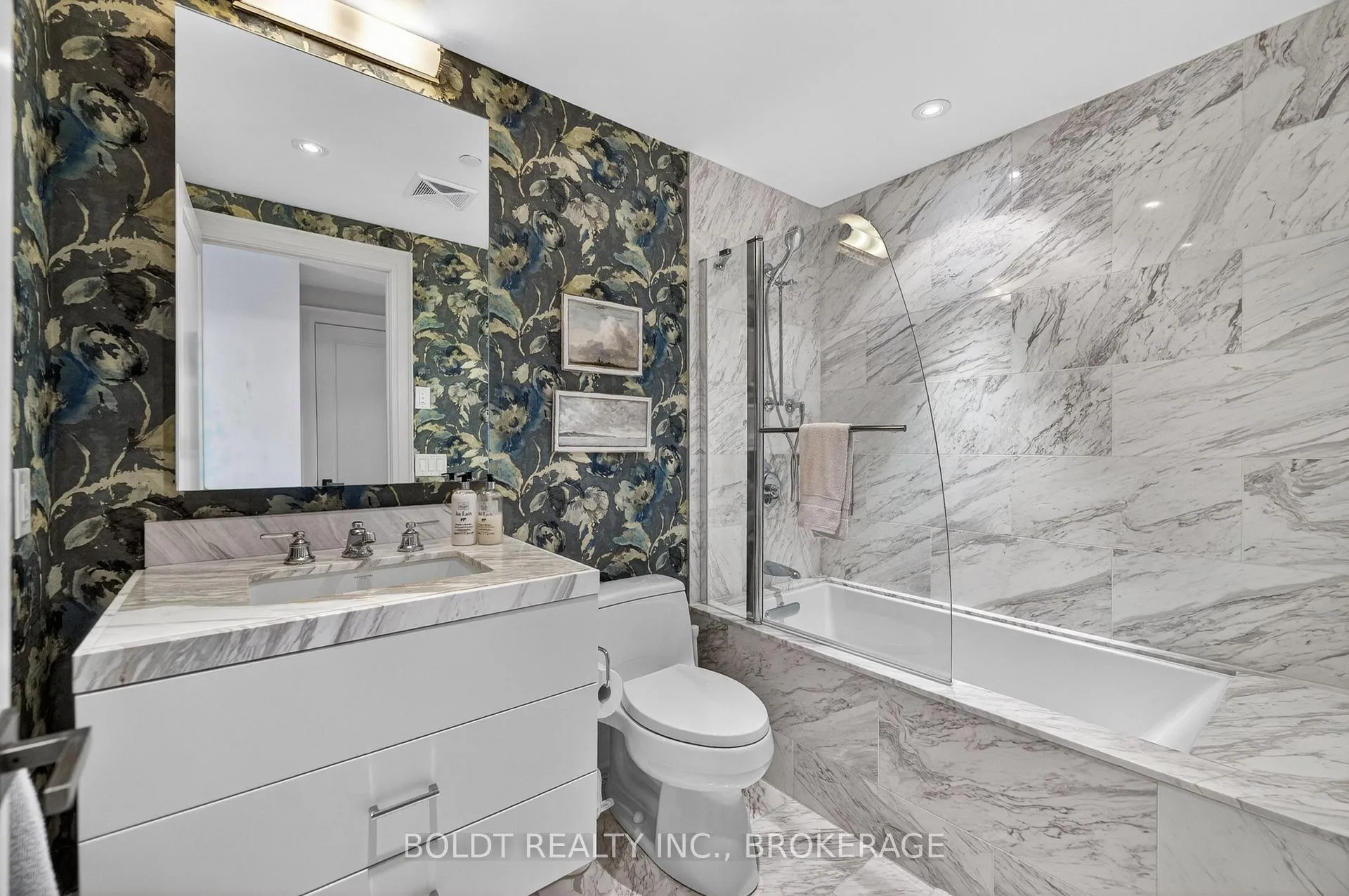 Photo 26 of Unit 702, 181 Davenport Road, Toronto, The Annex — HOMEH