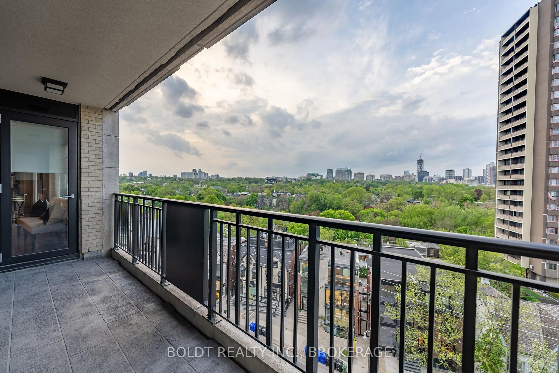 Photo 39 of Unit 702, 181 Davenport Road, Toronto, The Annex — HOMEH