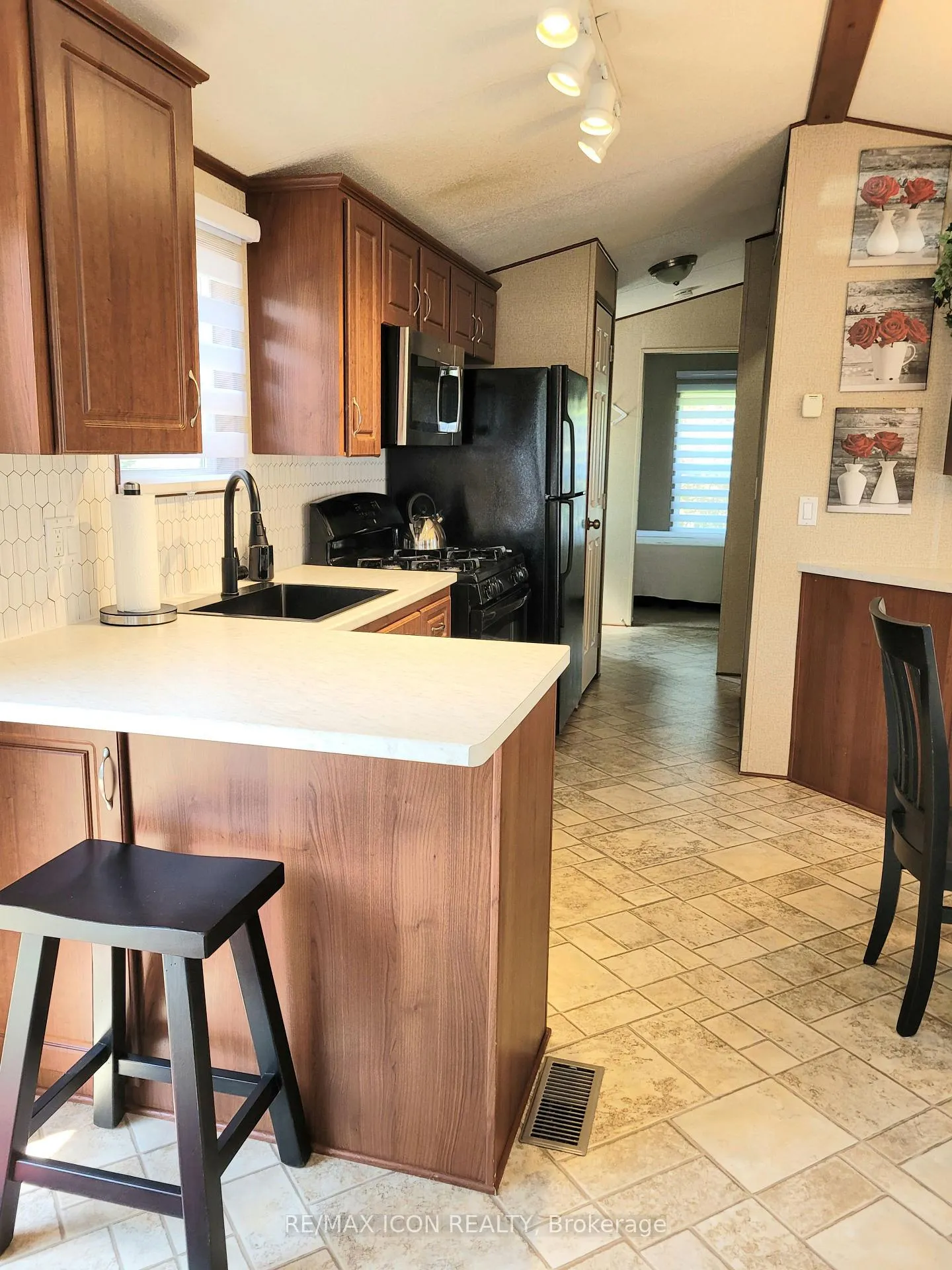 Photo 11 of Unit 32 Rowan Rd, 77307 Bluewater Highway, Bluewater, Bayfield — HOMEH