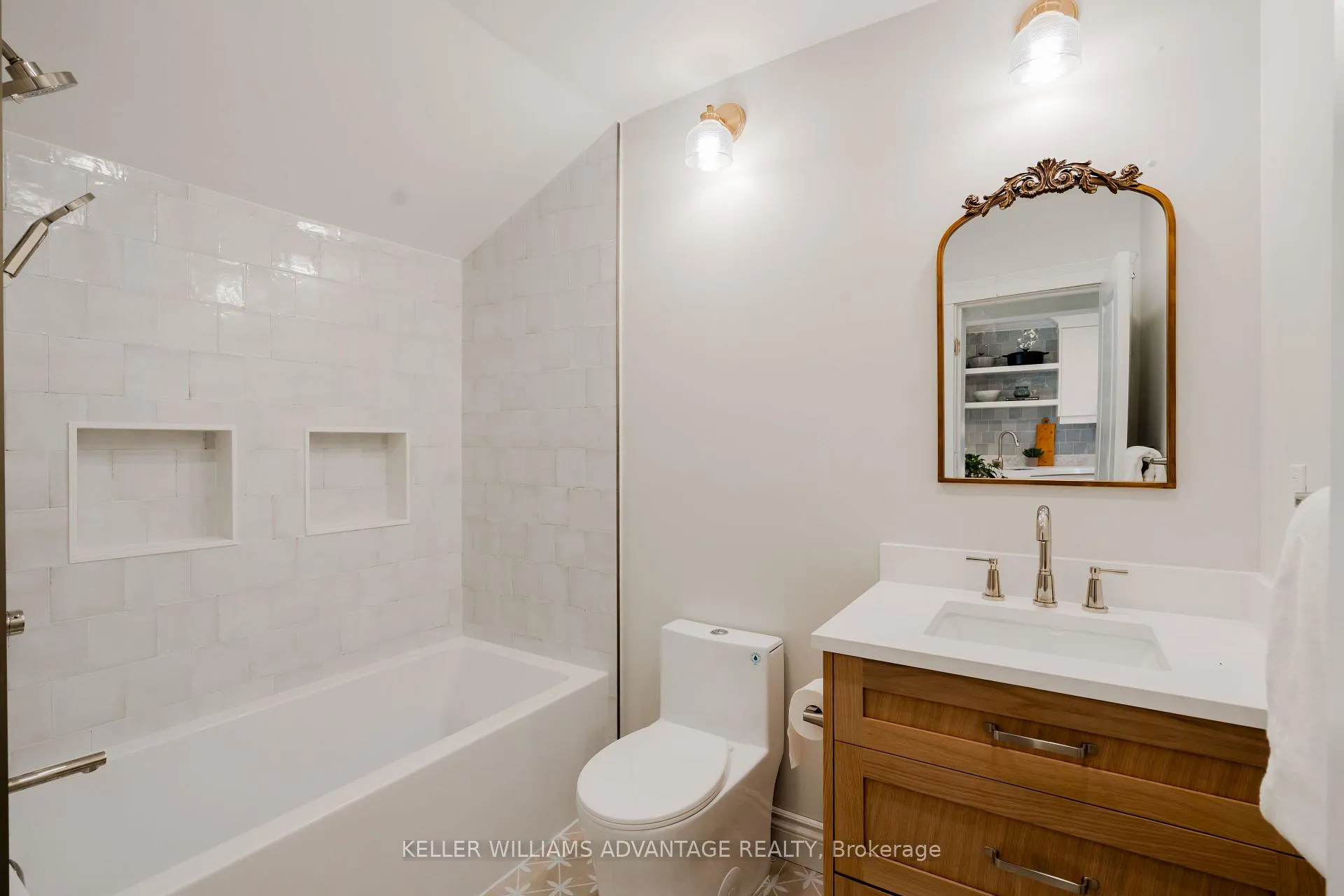 Photo 15 of 148 Warden Avenue, Scarborough, Birchcliffe-Cliffside — HOMEH