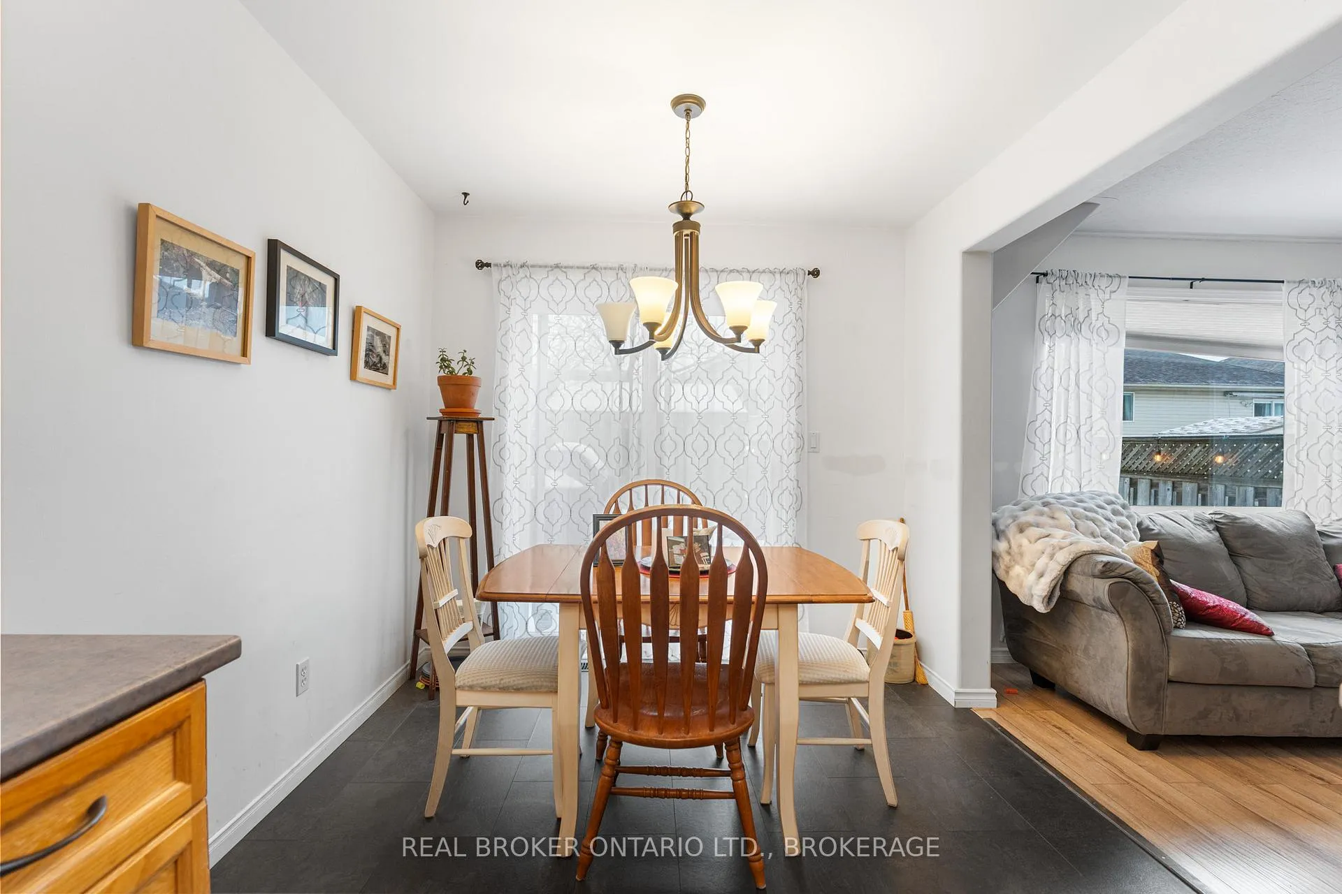 Photo 8 of 264 Ellesmeer Avenue, Kingston, City Northwest — HOMEH