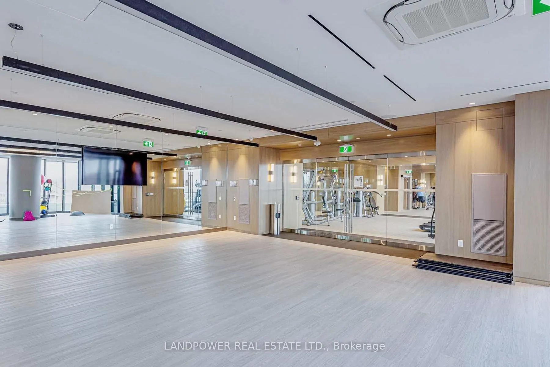 Photo 8 of Unit 415, 585 Bloor Street E, Toronto, North St. James Town — HOMEH